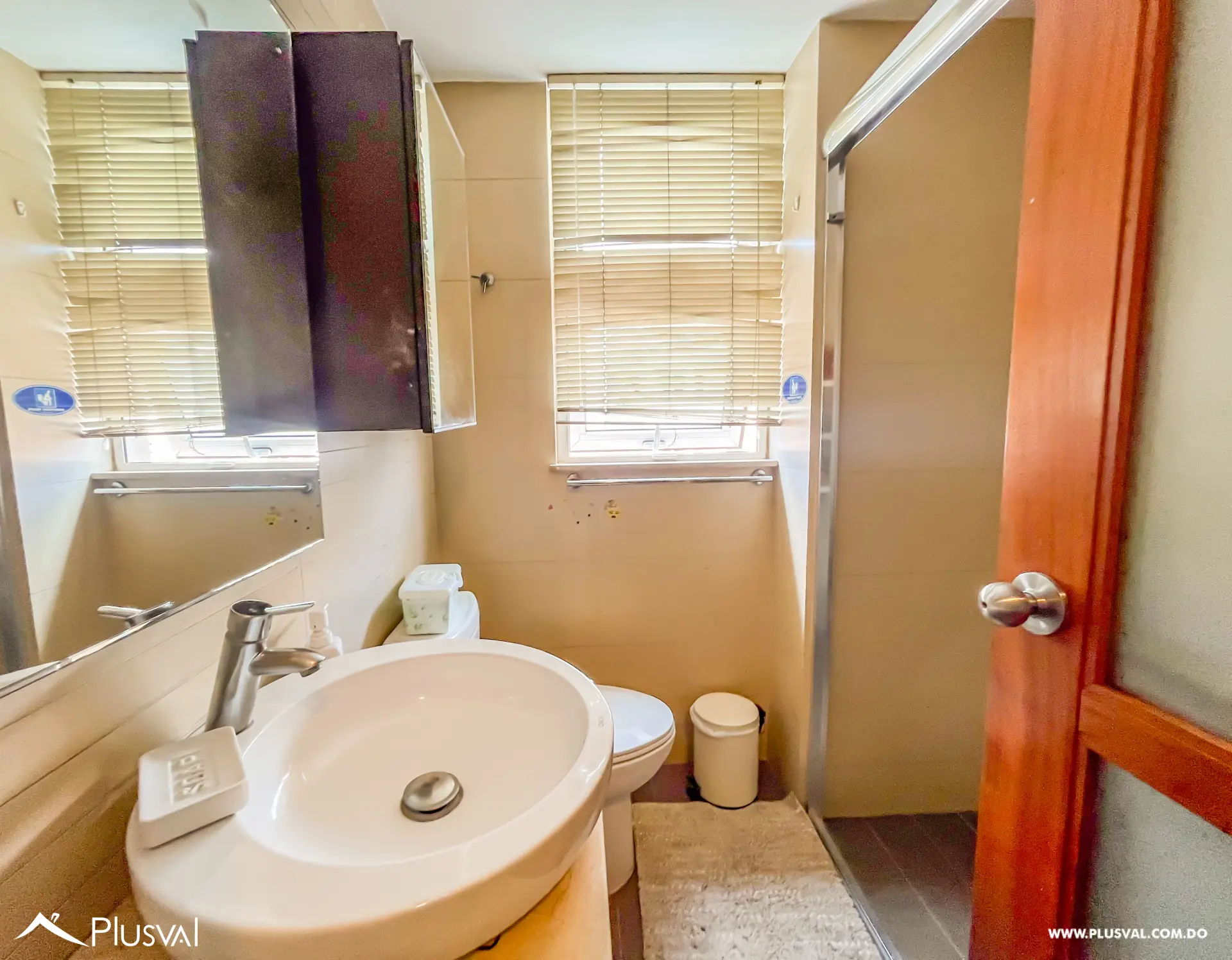 Pent-house con terrazas y 3 habitaciones en Evaristo Morales 455247
