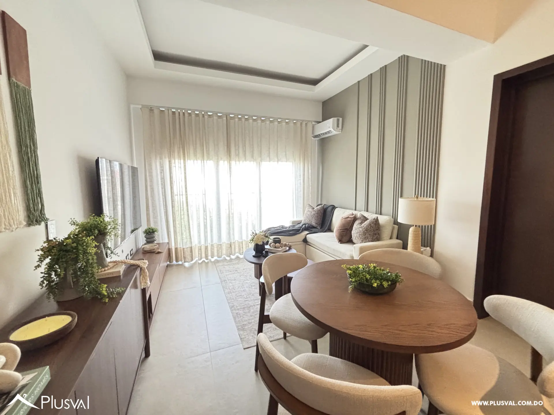 Apartamento amueblado en alquiler en Evaristo Morales 519438
