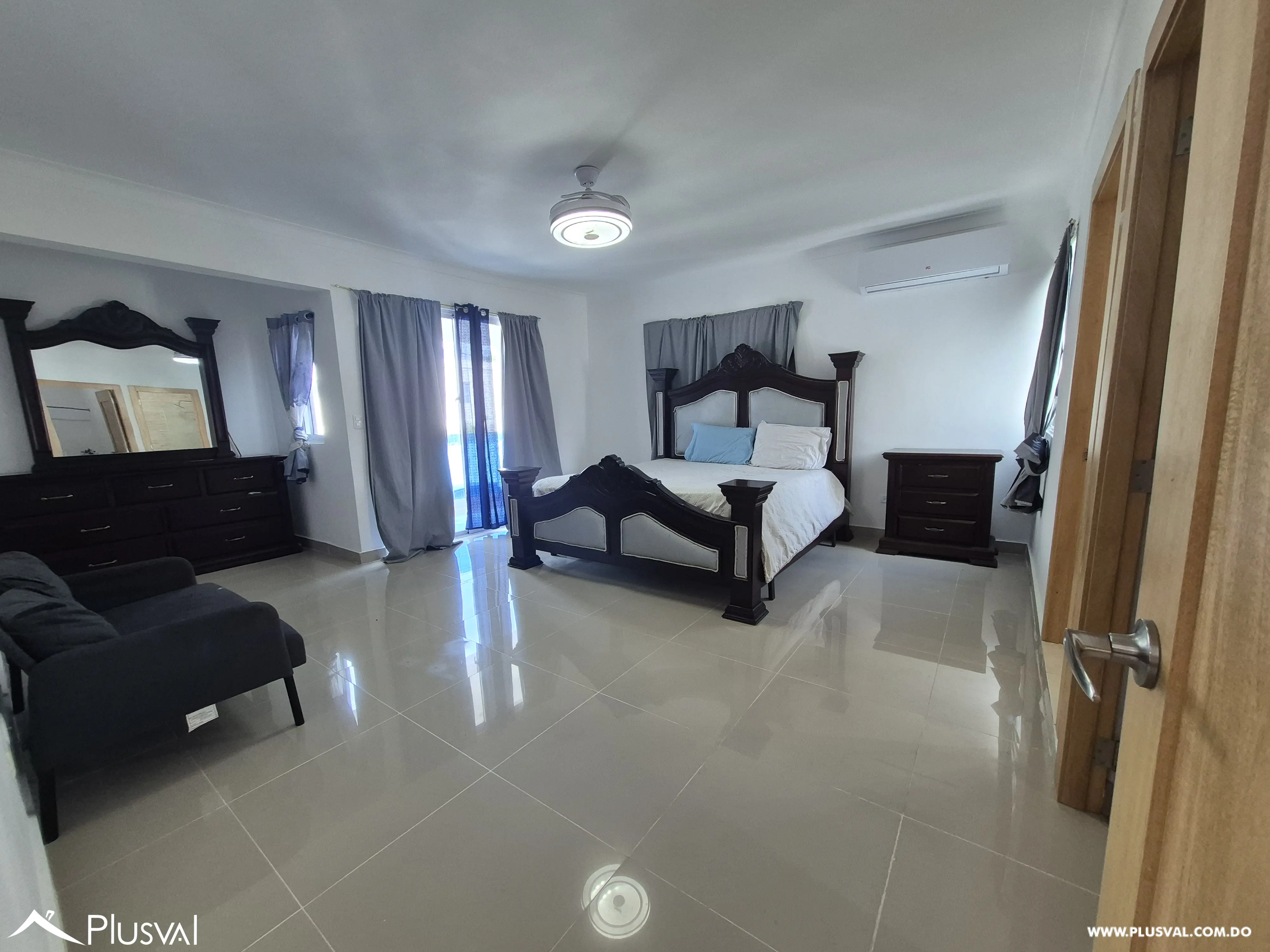 ESPACIOSA CASA EN VENTA EN REPUBLICA COLOMBIA EN RESIDENCIAL CERRADO 460262