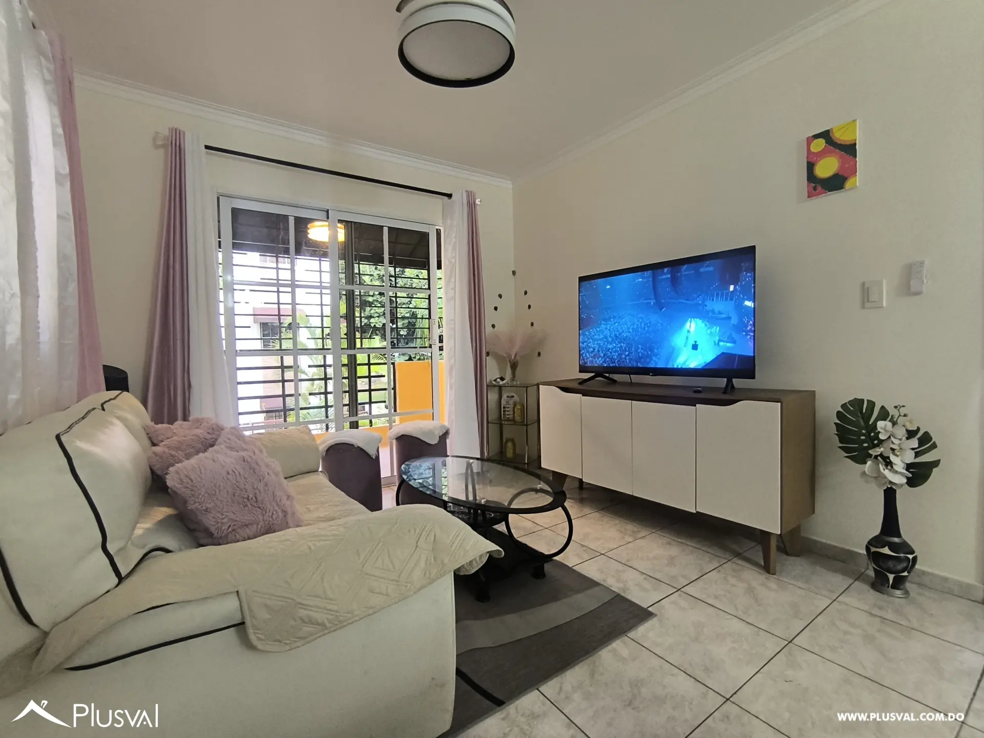 Amplio Apartamento de 3 Habitaciones en Venta en Autopista San Isidro 526865