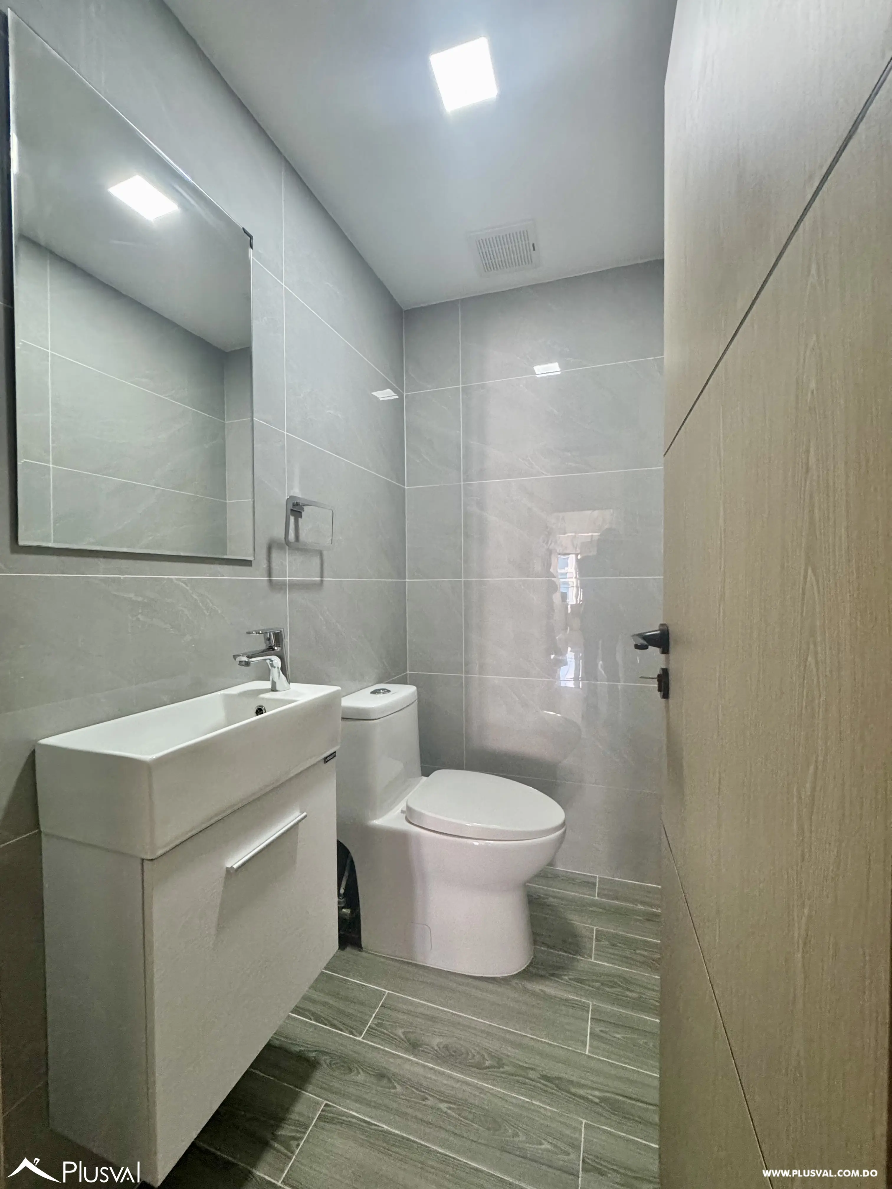 Alquilo Apto. en Excelente Ubicacion en La Julia 500535