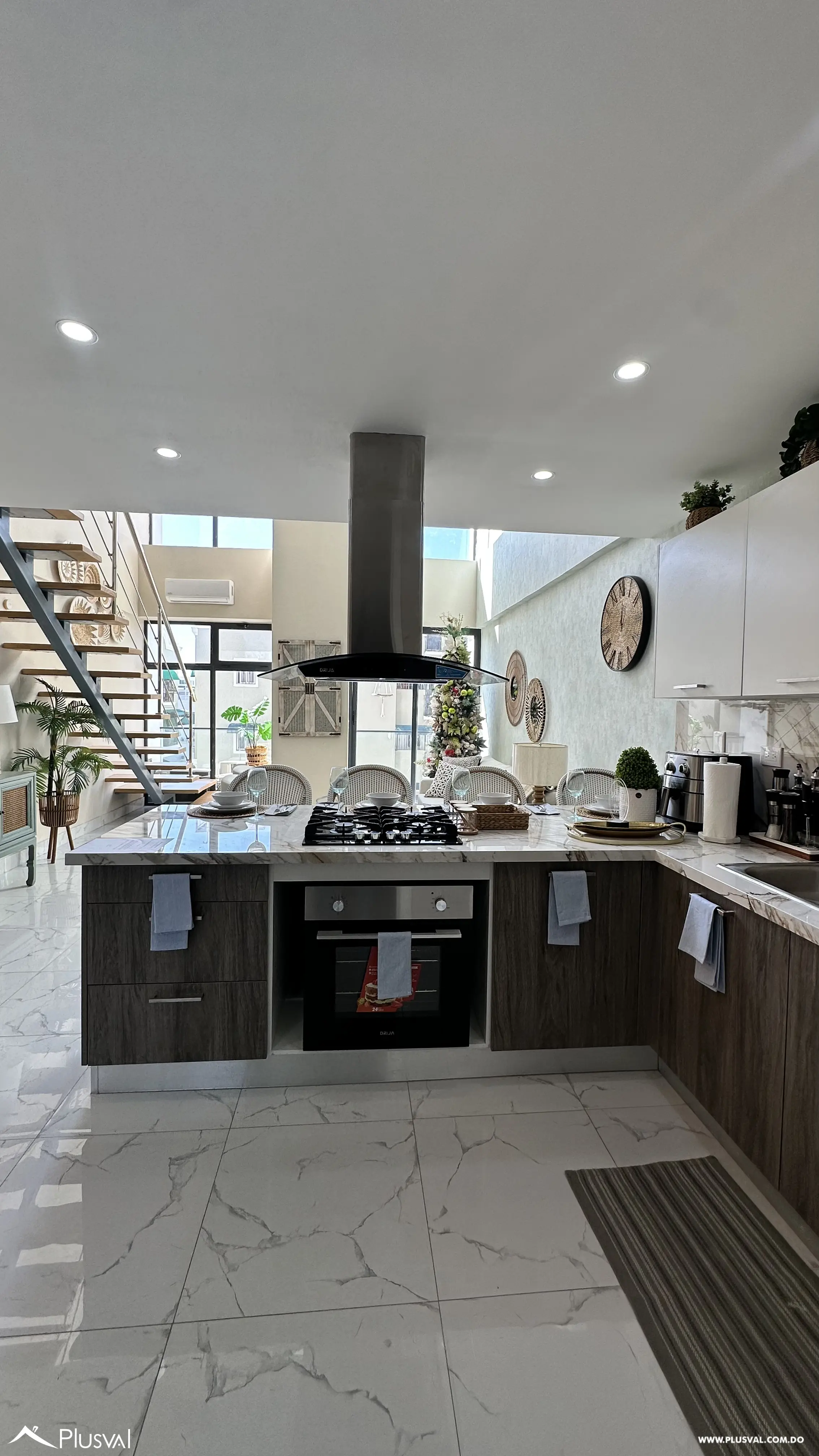 Apartamento de 1 habitación en venta en Evaristo Morales, loft amueblado 499749