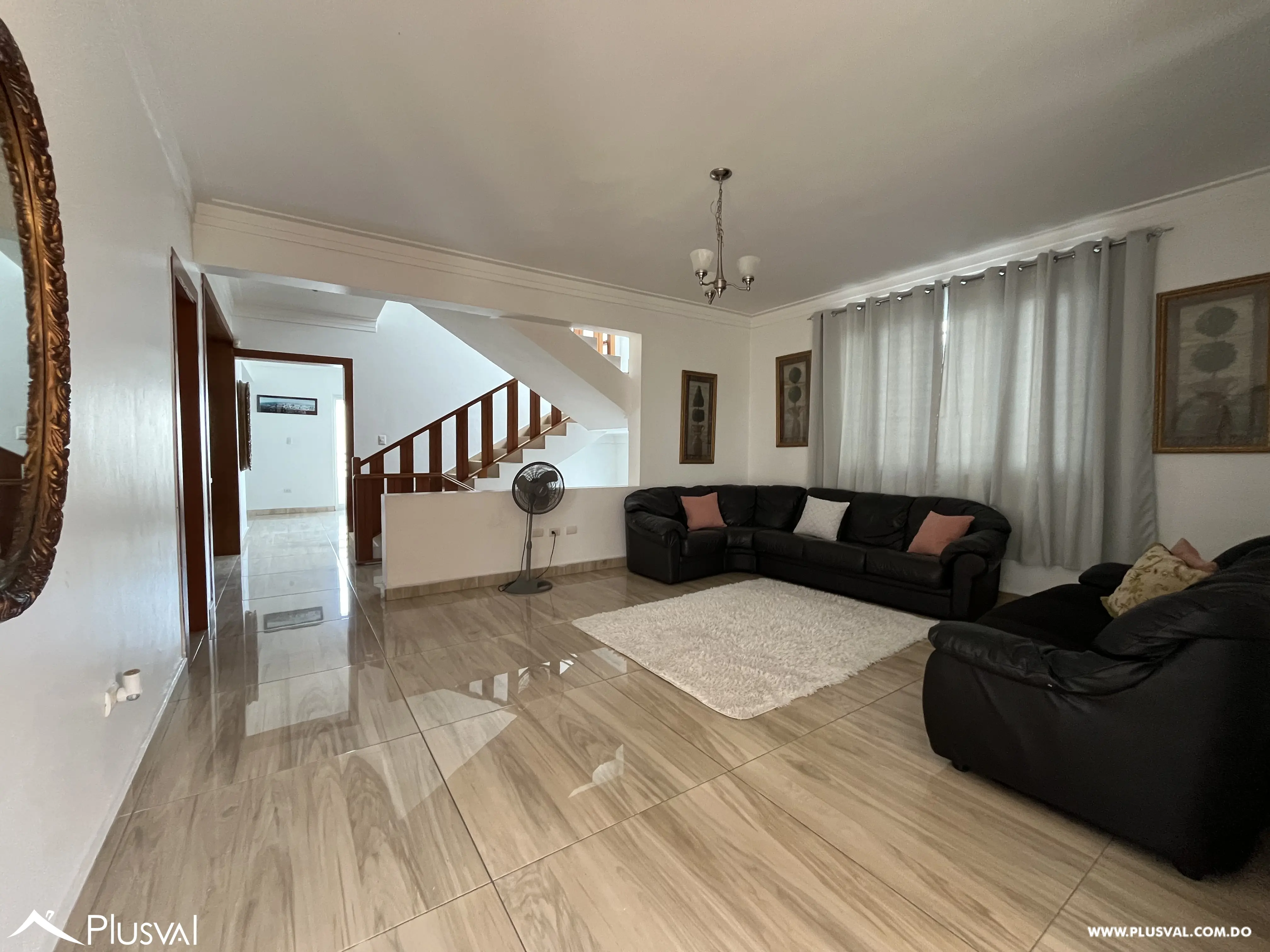 Acogedora casa de 4 habitaciones en Colinas del Oeste 500056