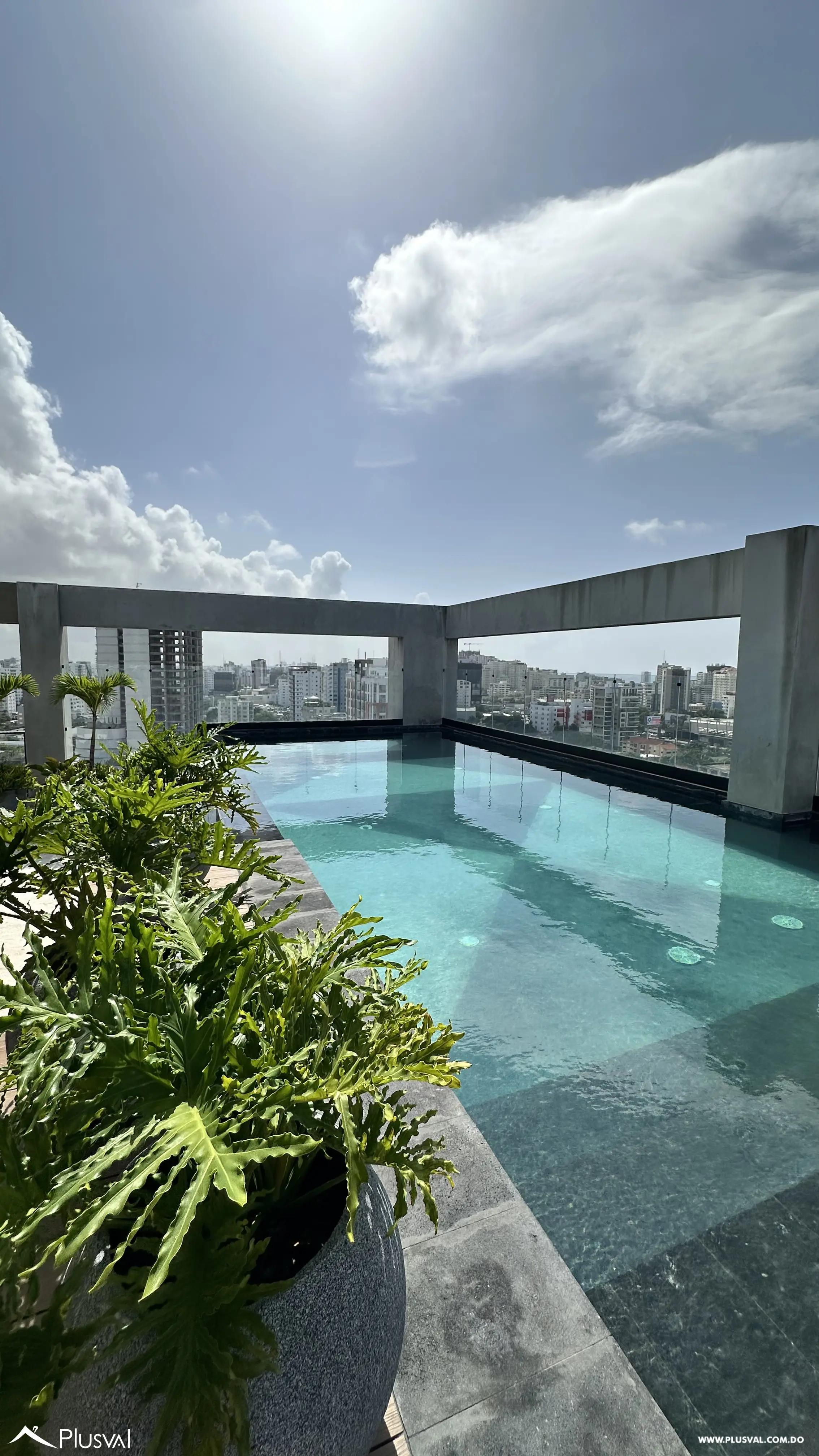 Apartamento en venta de 1 Habitación en Piantini – Torre Moderna con Línea Blanca 525510