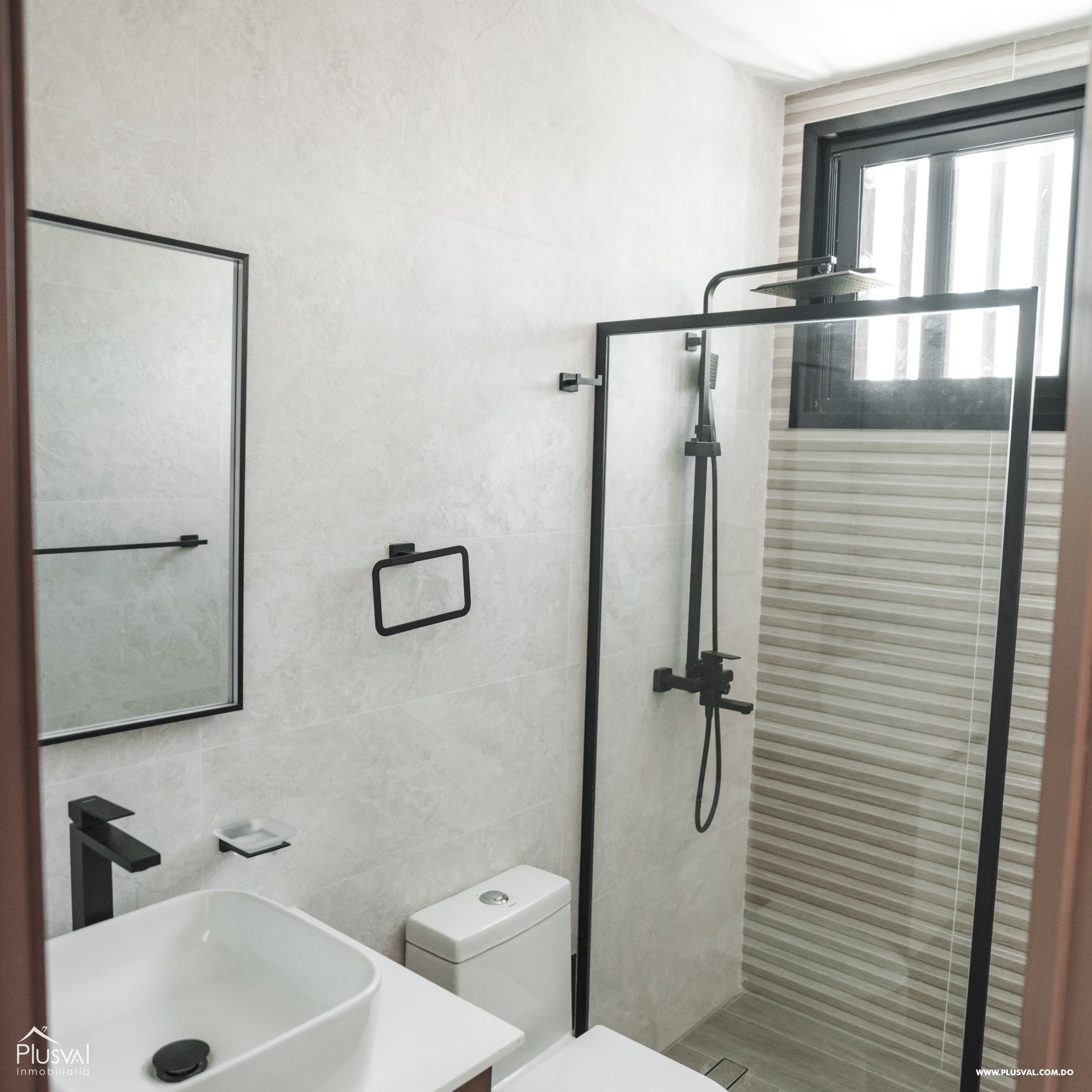 Apartamento ubicado en un 2do nivel en una torre próxima al HOMS 487710