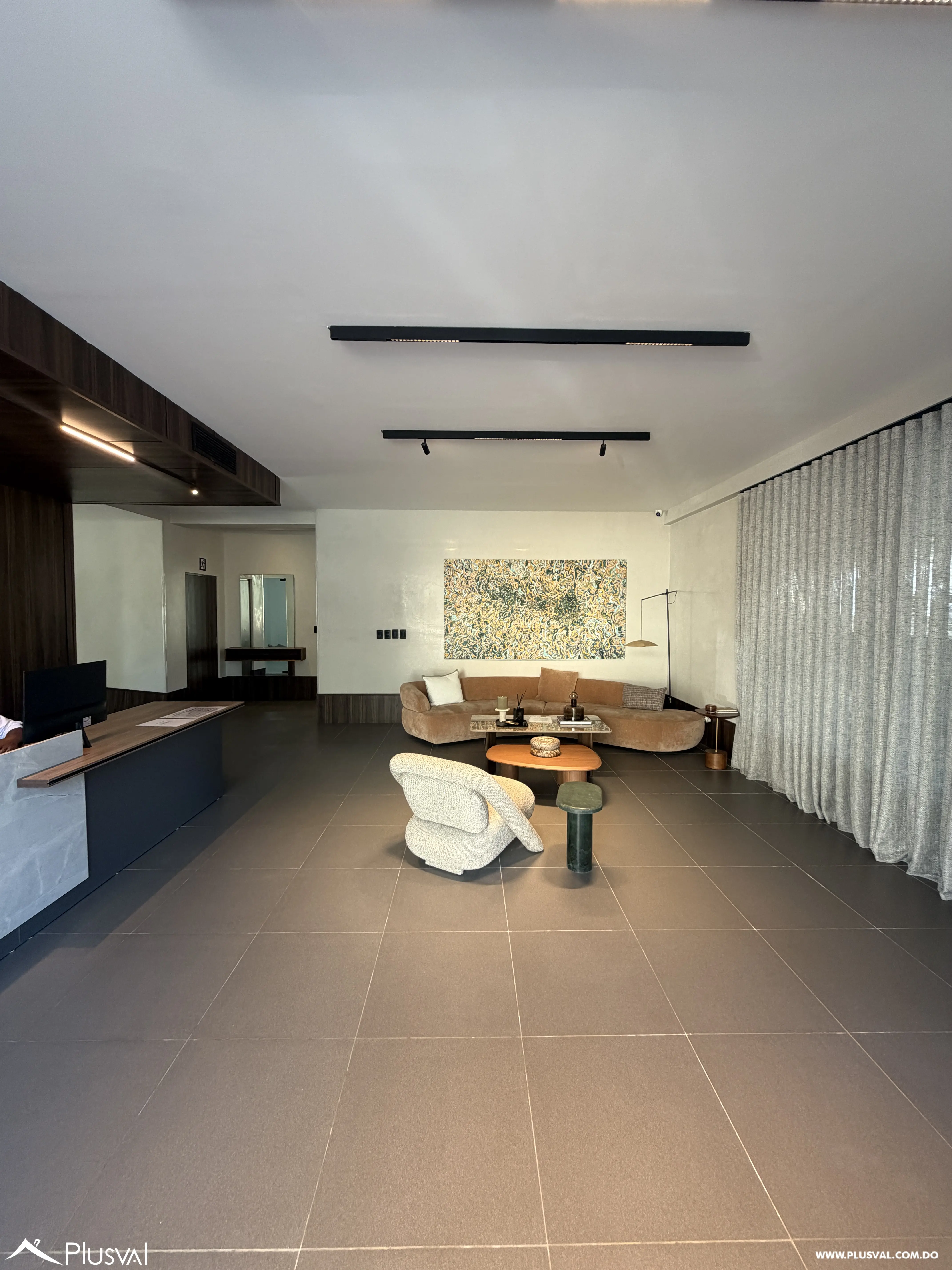 Naco | Piso Alto con Vistas | 2 Hab + 2.5 Baños 481519