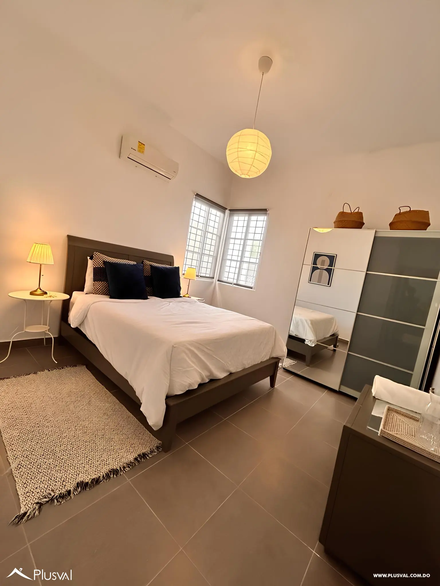 Alquiler apartamento semi amueblado con 3 habitaciones. 470612