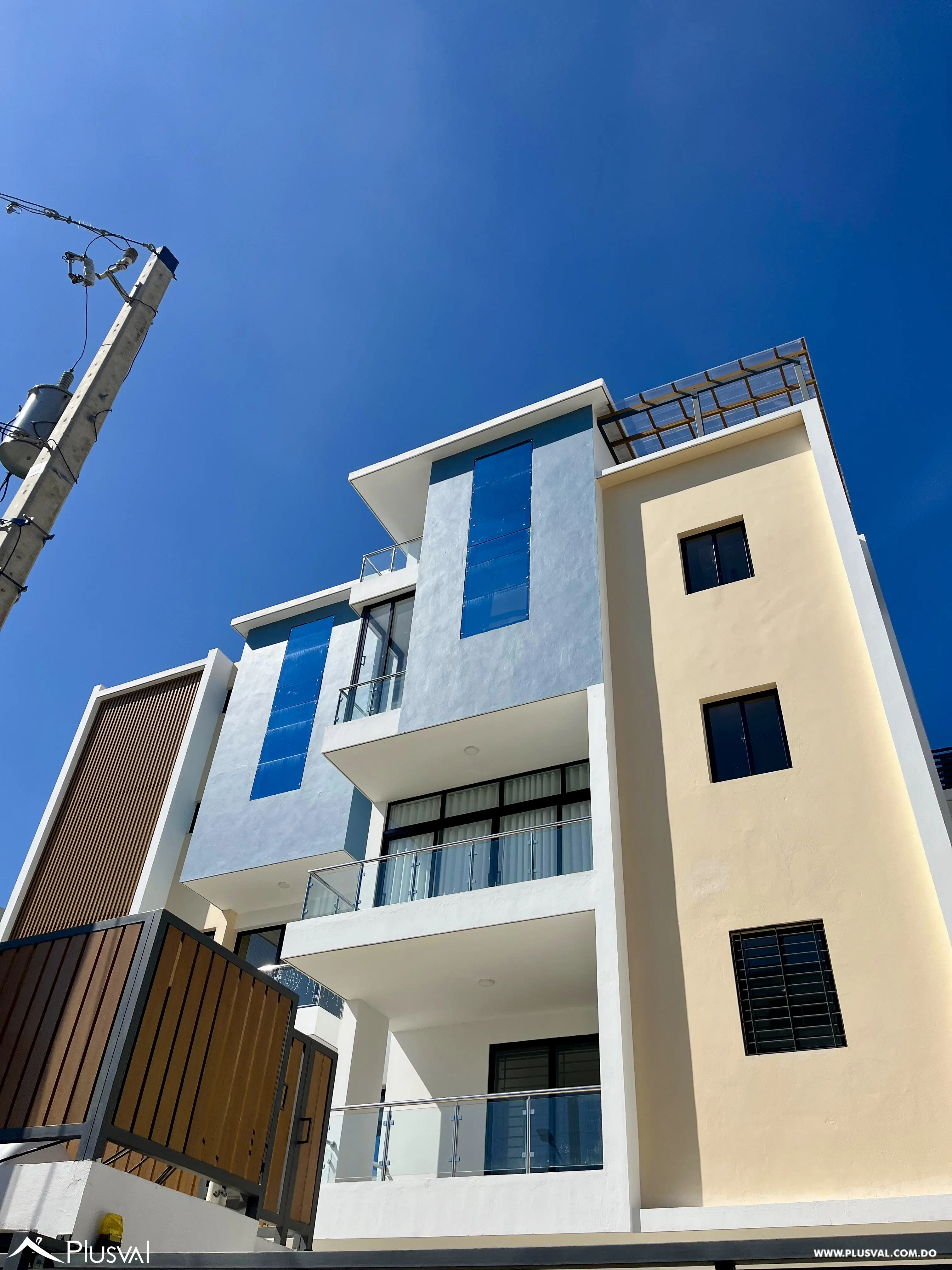 Penthouse en venta de 3 habitaciones con terraza privada cerca de la PUCMM, Santiago de los Caballeros 487323