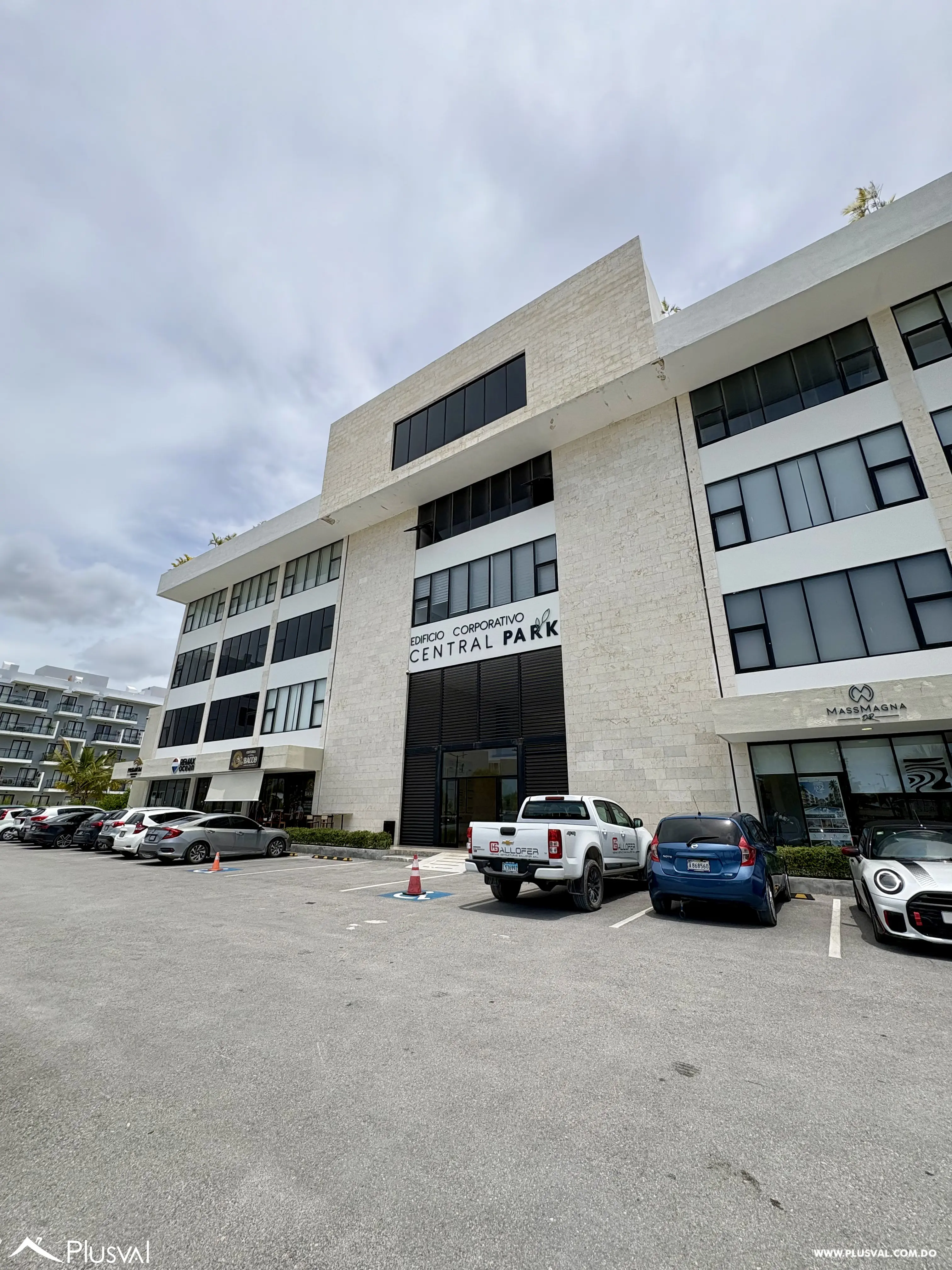 Oficina Amueblada en Alquiler | Central Park, Downtown Punta Cana 517672
