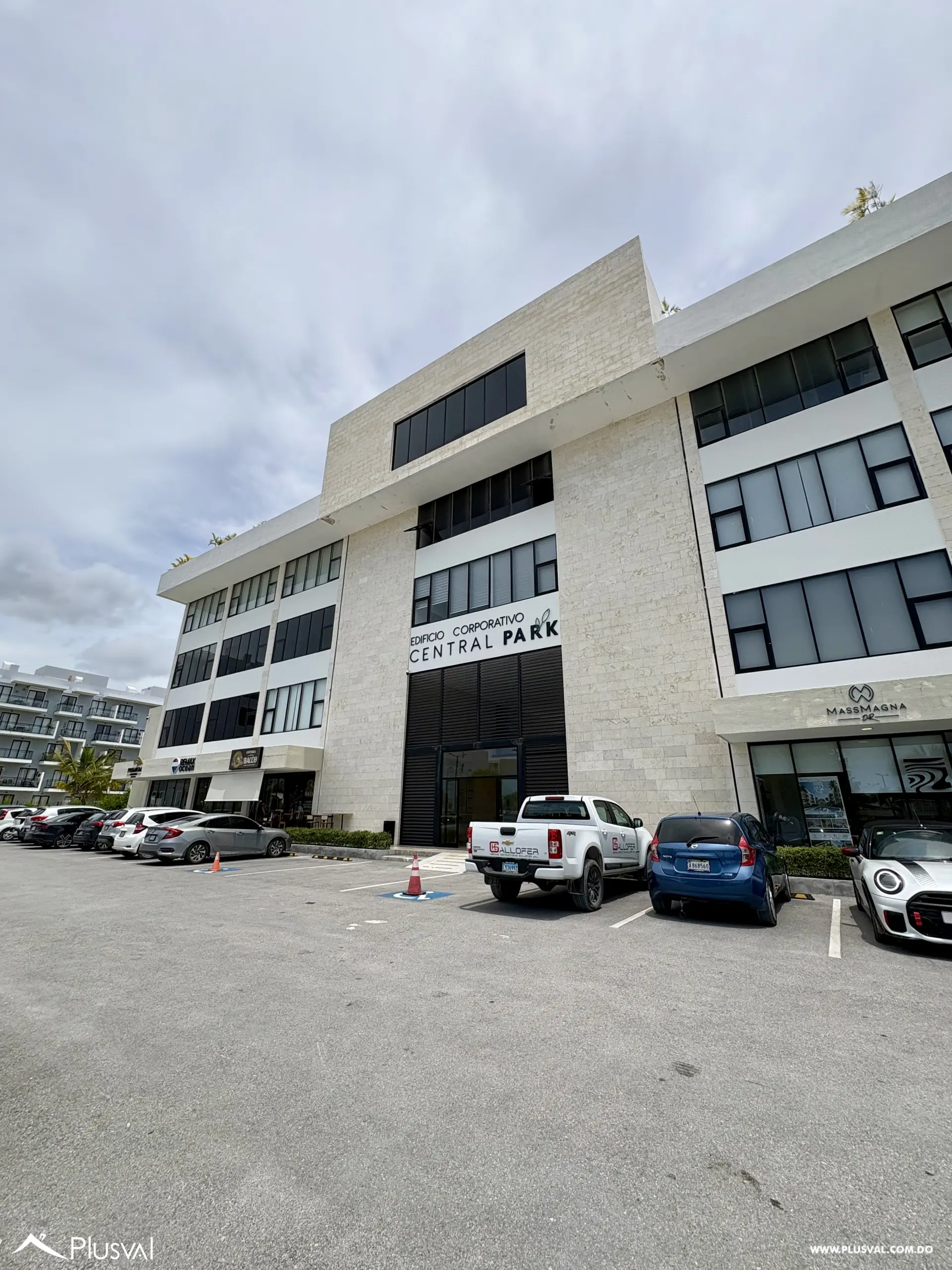 Oficina Amueblada en Alquiler | Central Park, Downtown Punta Cana 517672
