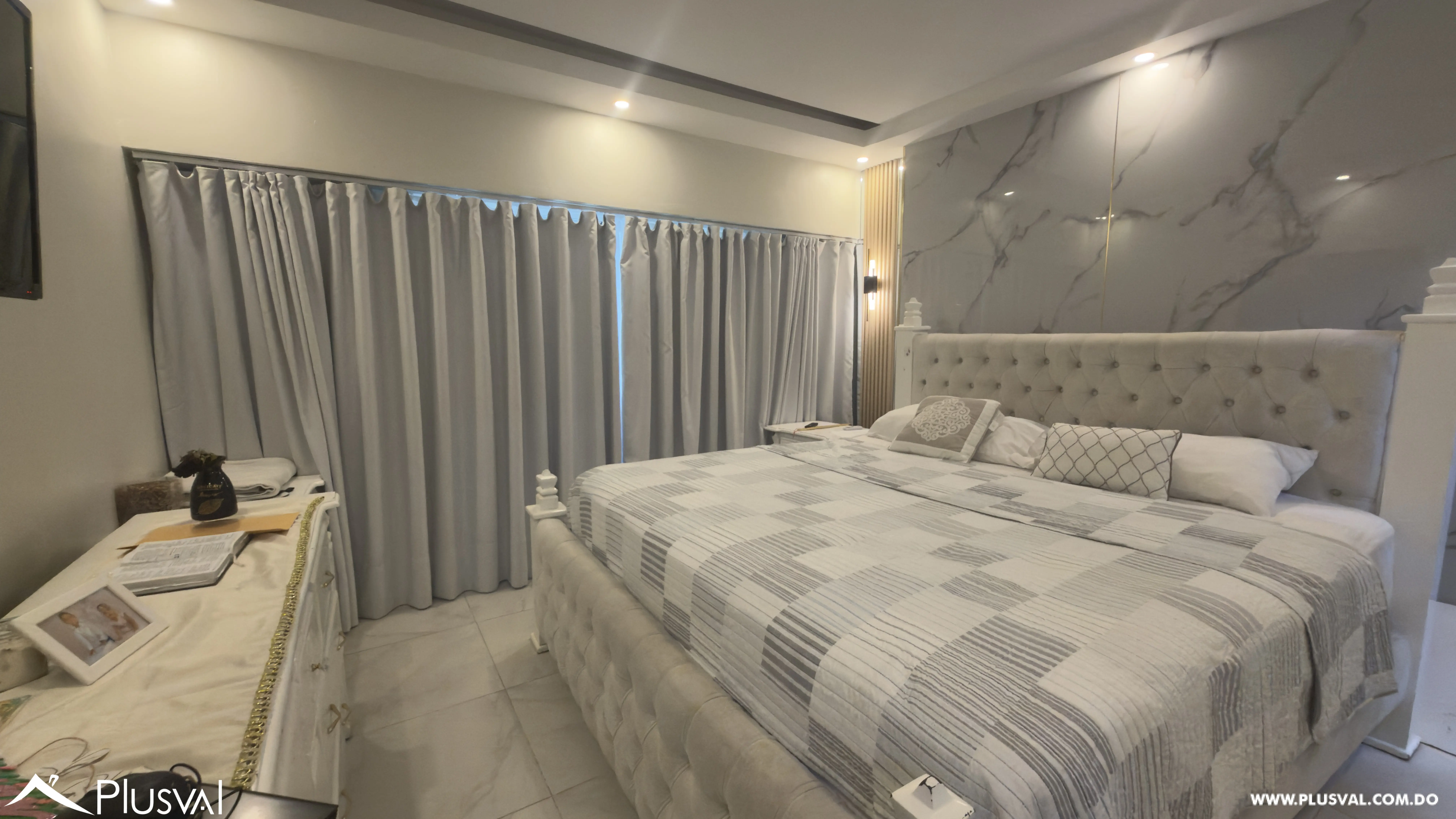 Apartamento con terraza en venta en Renacimiento 516690