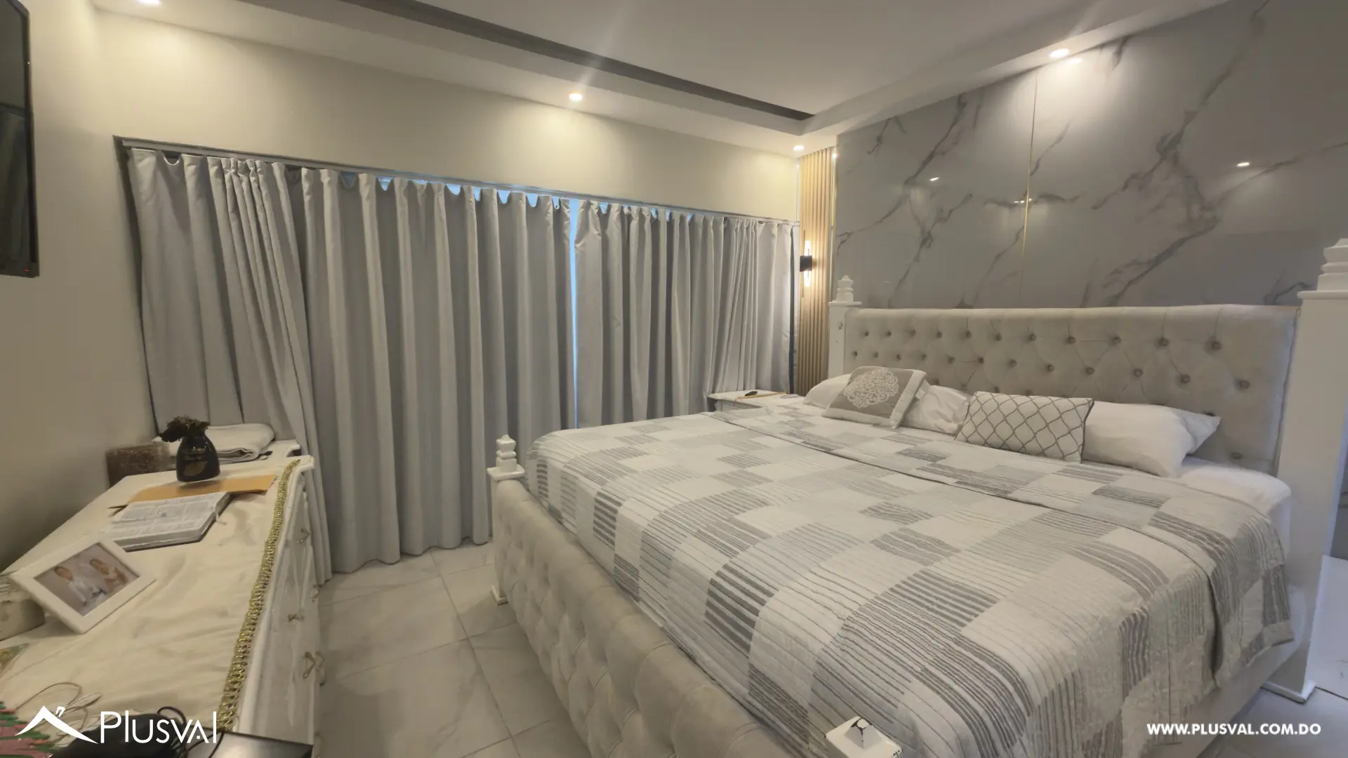 Apartamento con terraza en venta en Renacimiento 516690