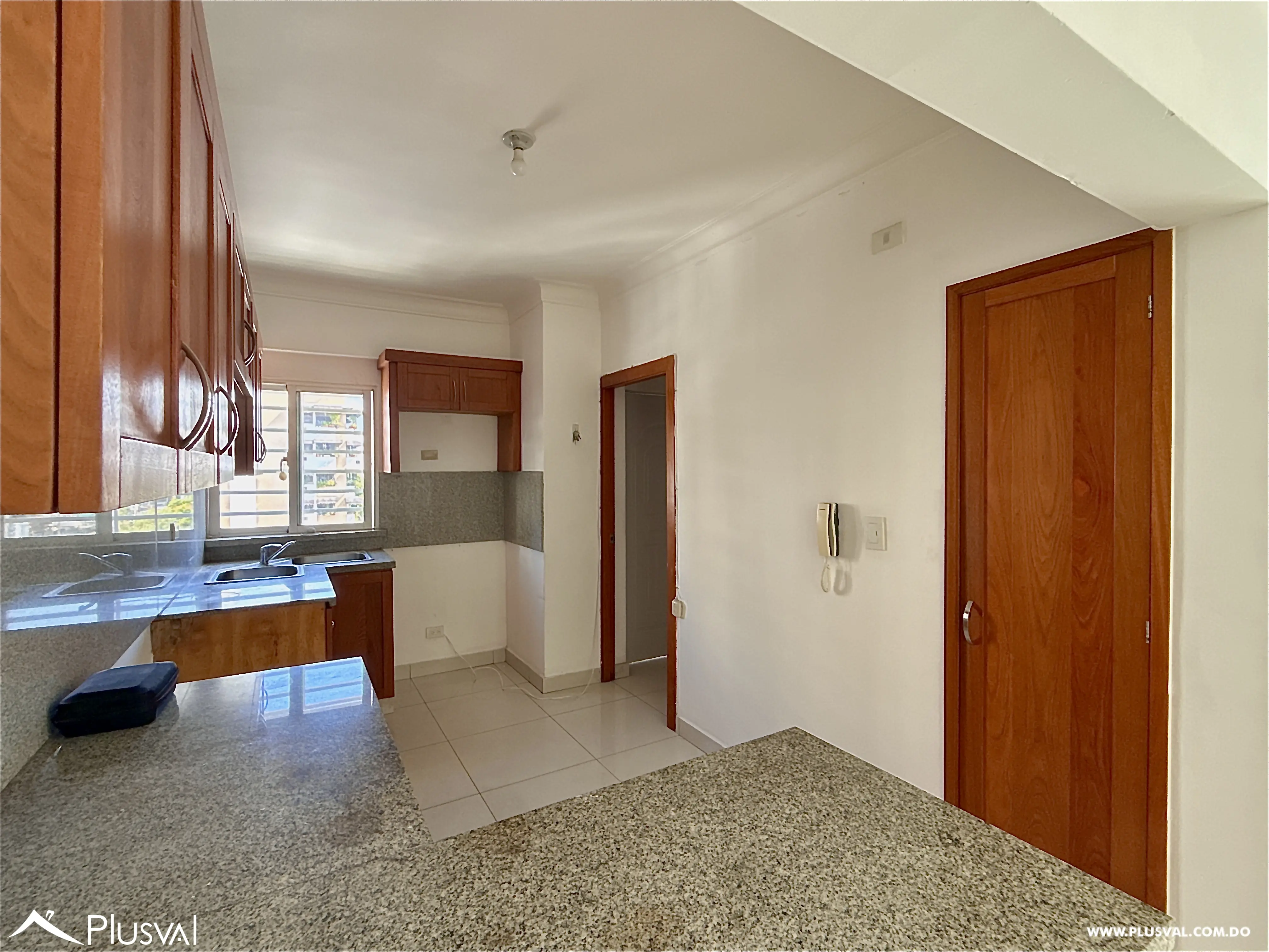 Alquiler Apartamento de 3 Habitaciones y 3 parqueos en Mirador Sur 478186