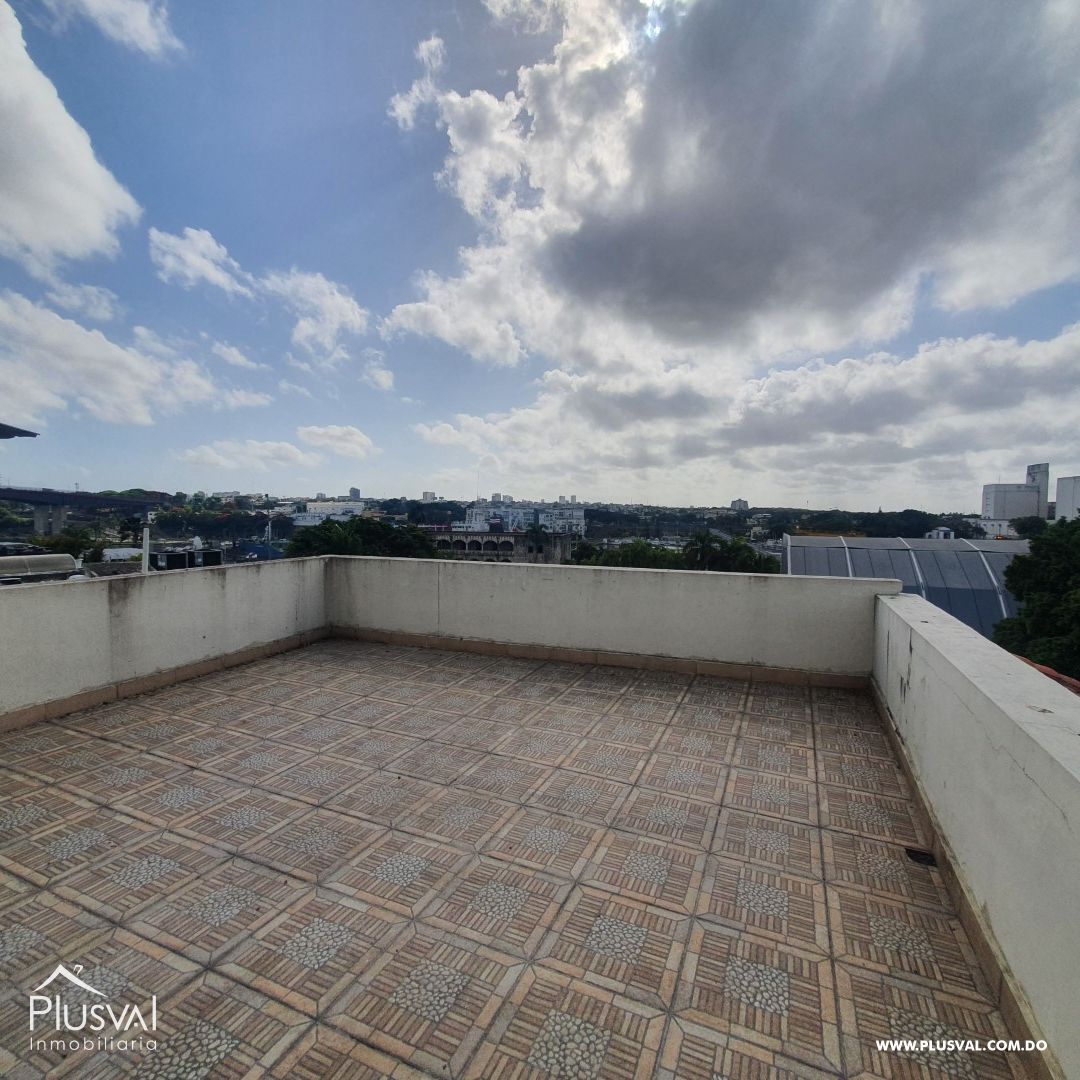 Edificio en venta en la Zona Colonial de 4 niveles 223534