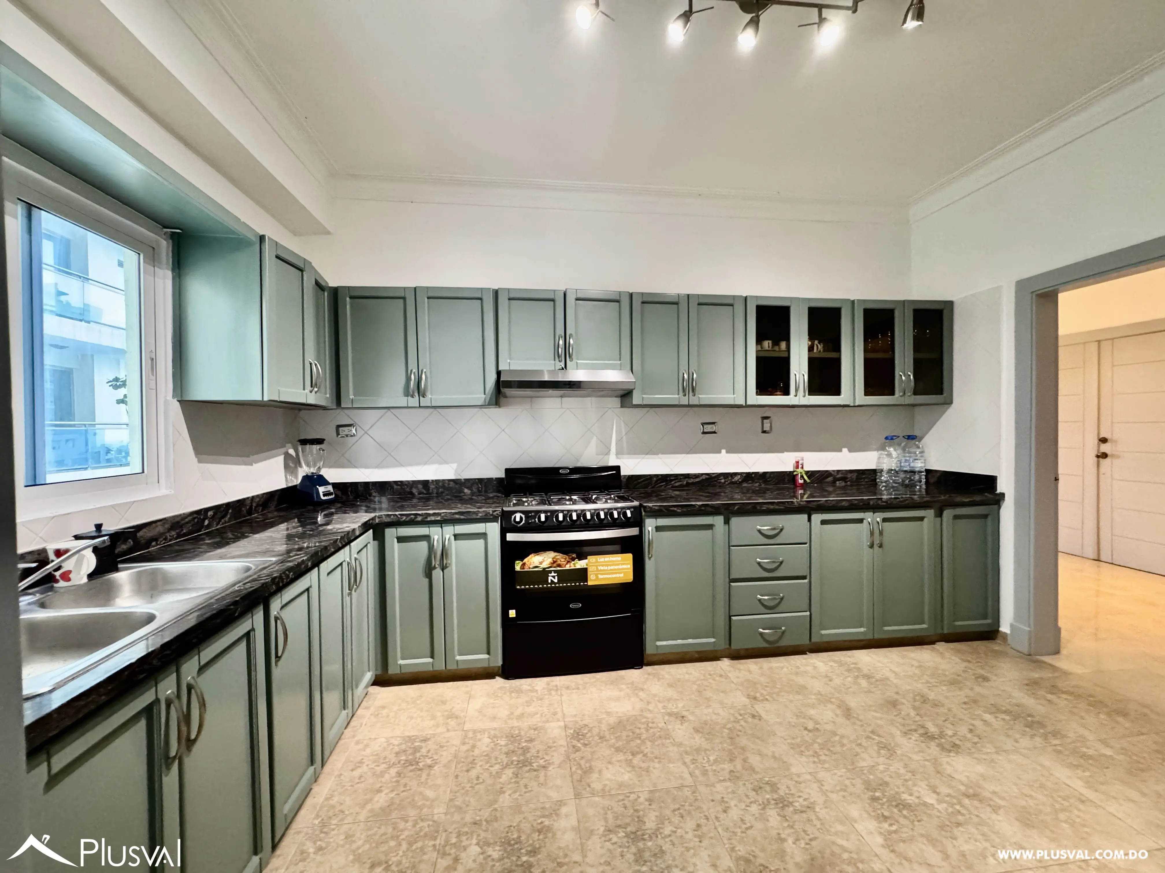 Alquilo Amplio y Maravilloso Apto. en una de las Zonas mas Exclusivas de La Esperilla 490525