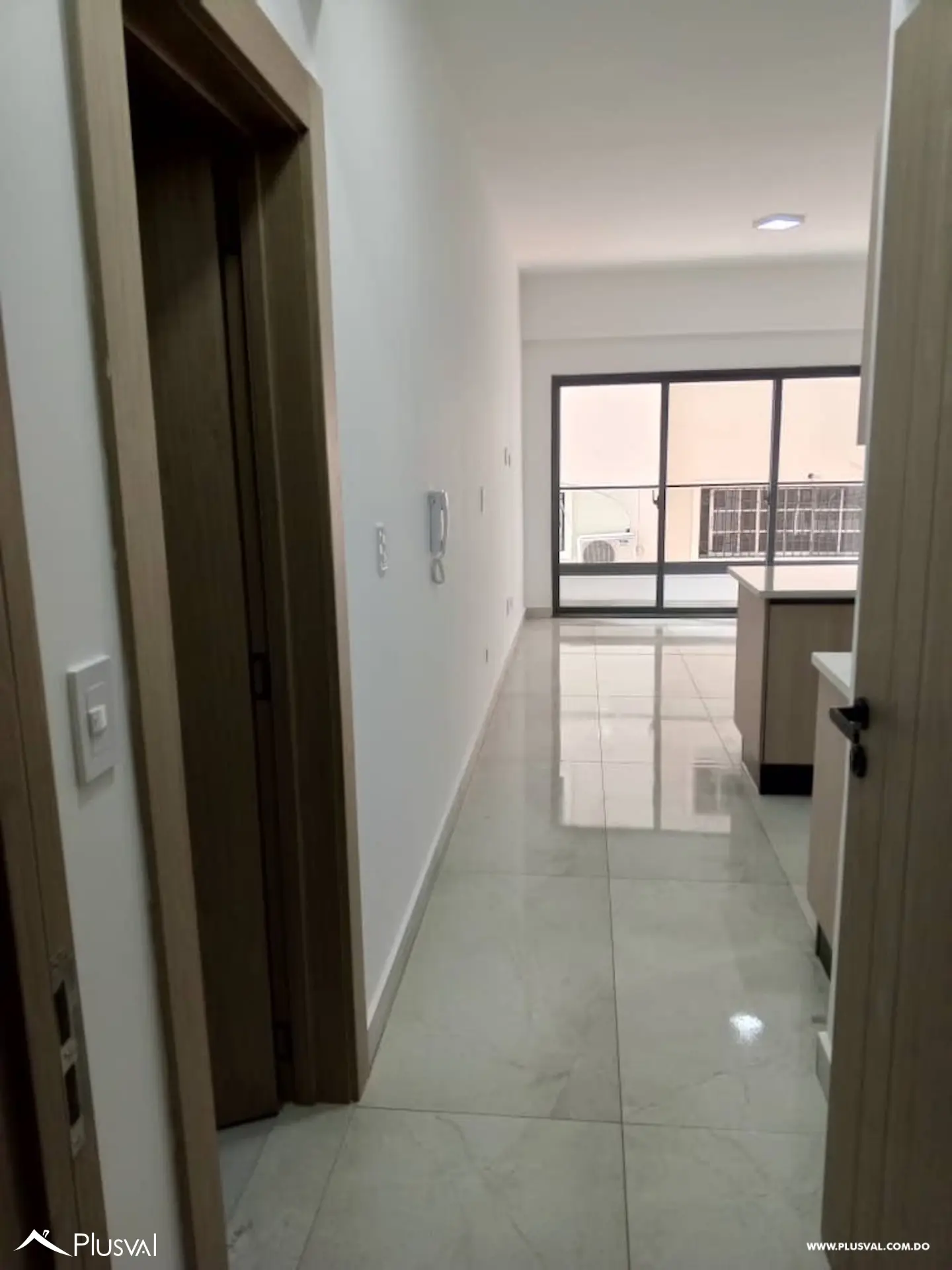 Alquilo apartamento de una habitacion en Evaristo Morales. 483177