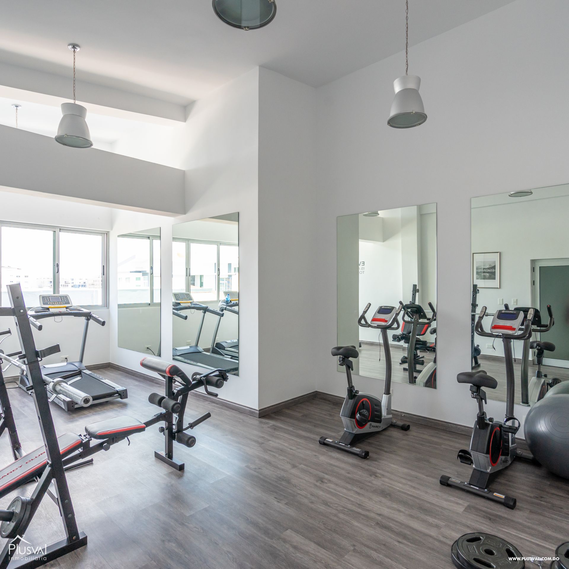 Apartamento en Alquiler Evaristo Morales con Línea Blanca 209398