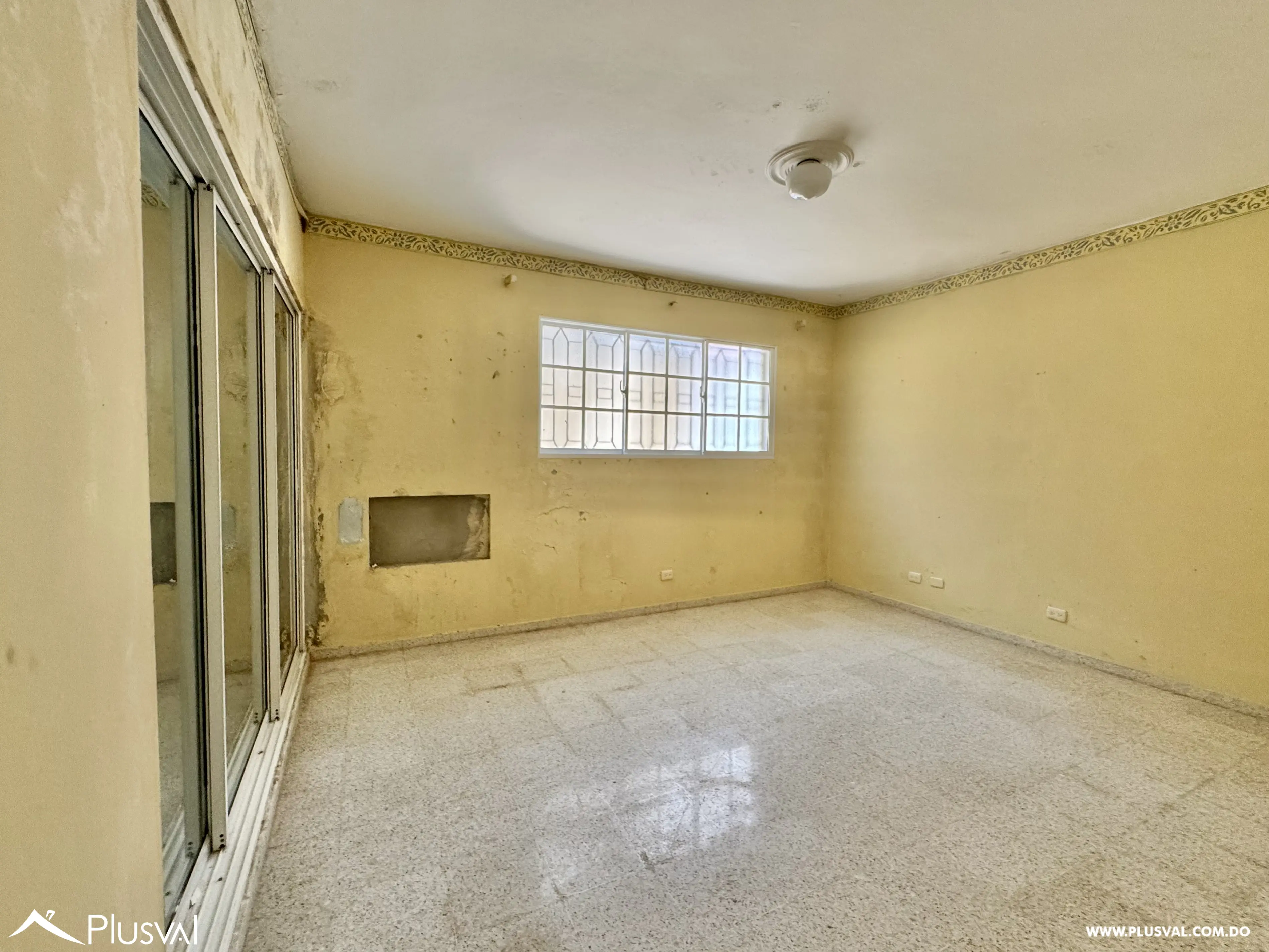 Vendo Maravillosa Casa de 2 Niveles en Los Cacicazgos 519153