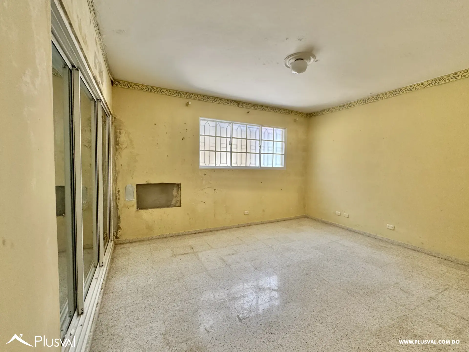 Vendo Maravillosa Casa de 2 Niveles en Los Cacicazgos 519153