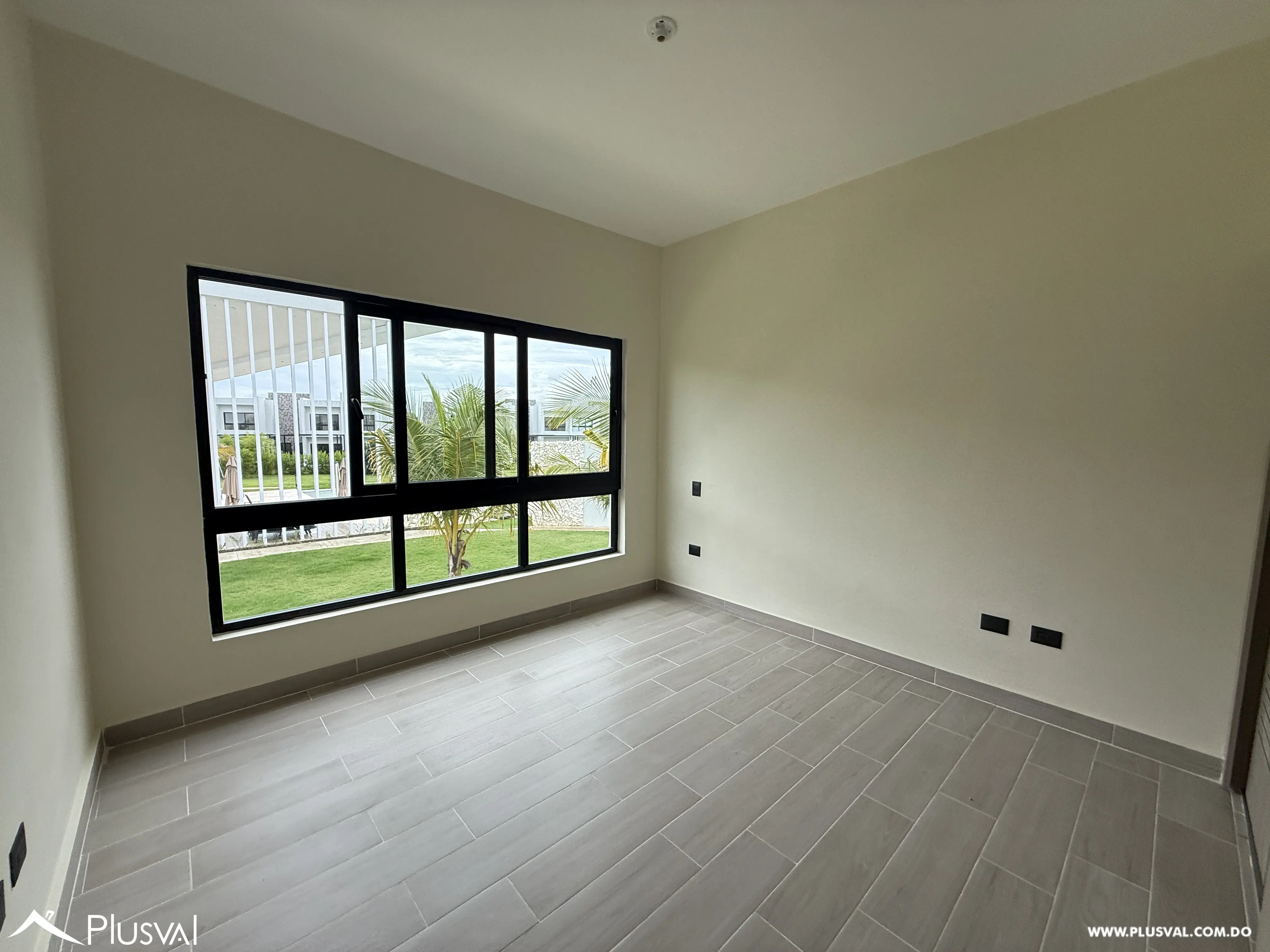 Villa en Venta en Vista Cana con Patio y Terraza 522445
