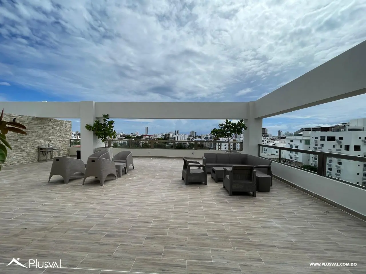 Proyecto de apartamentos en venta en Evaristo Morales 531116