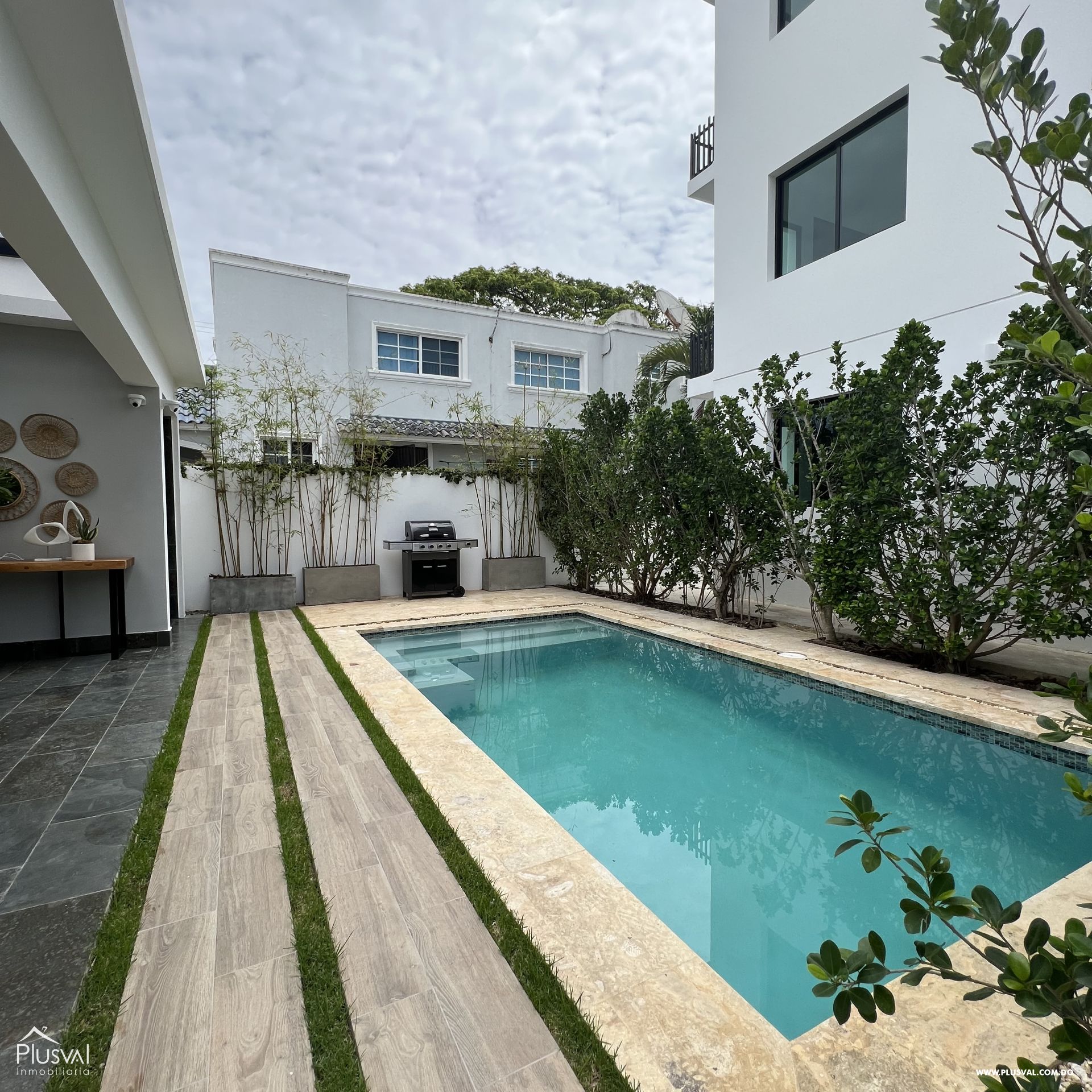 Novedoso y Moderno apartamento en Llanos de Gurabo 296764