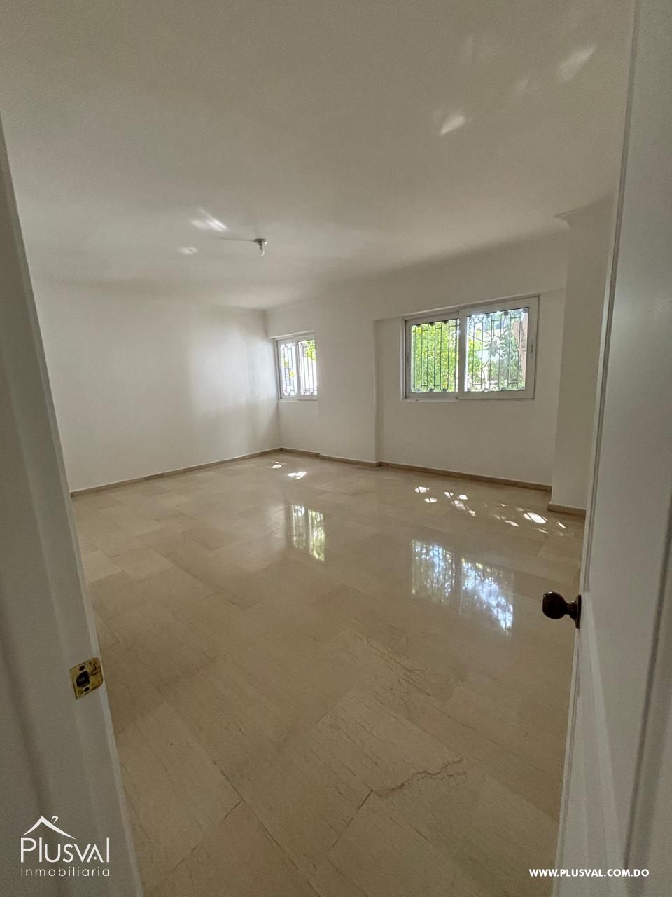 Excelente apartamento en alquiler, Naco 472880