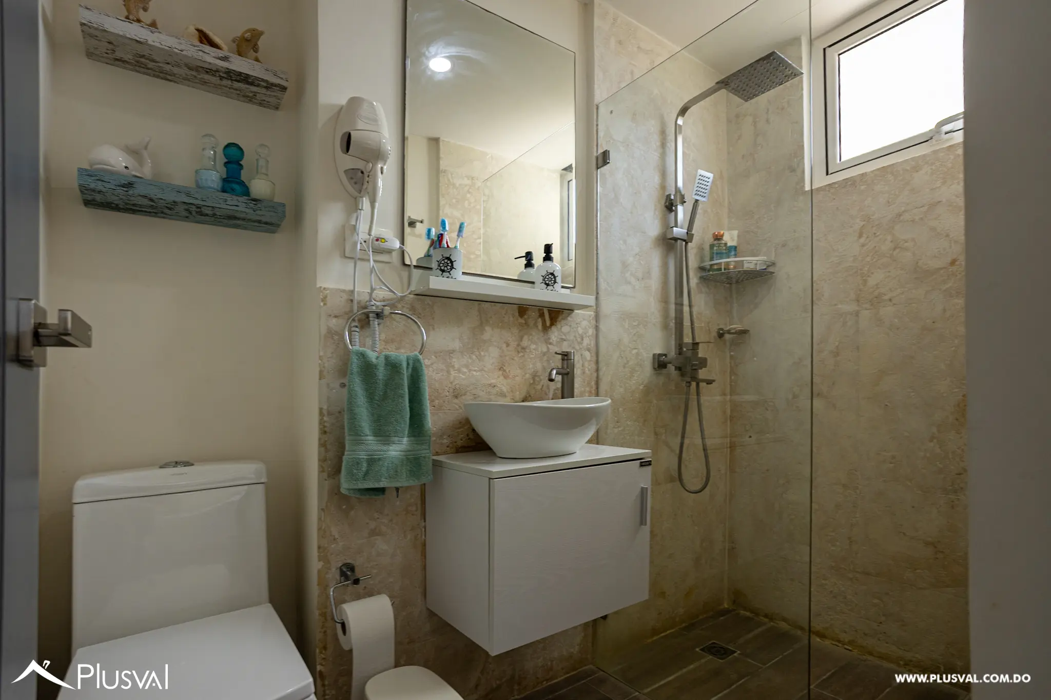 Apartamento en Venta en Juan Dolio | 2 Habitaciones, 2.5 Baños y 1 Parqueo 525496