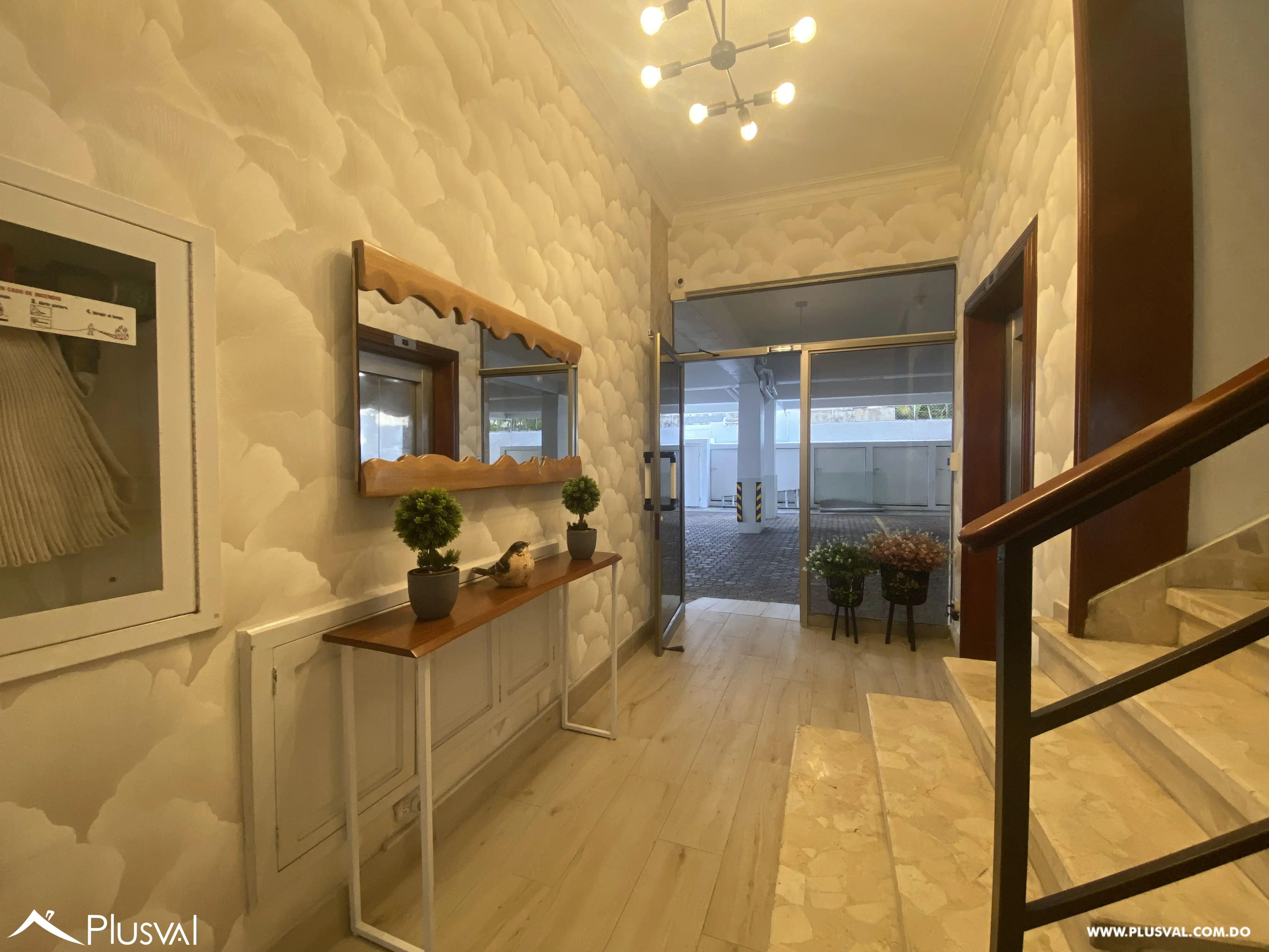 Alquilo Excelente Apartamento en Naco 453682