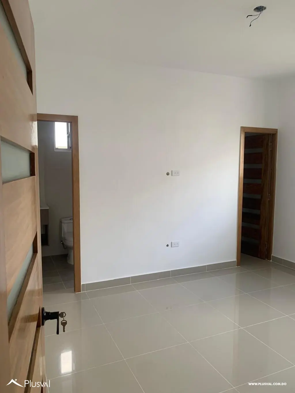 Apartamento en alquiler nuevo a estrenar de 2 habitaciones y 2 parqueos 510704