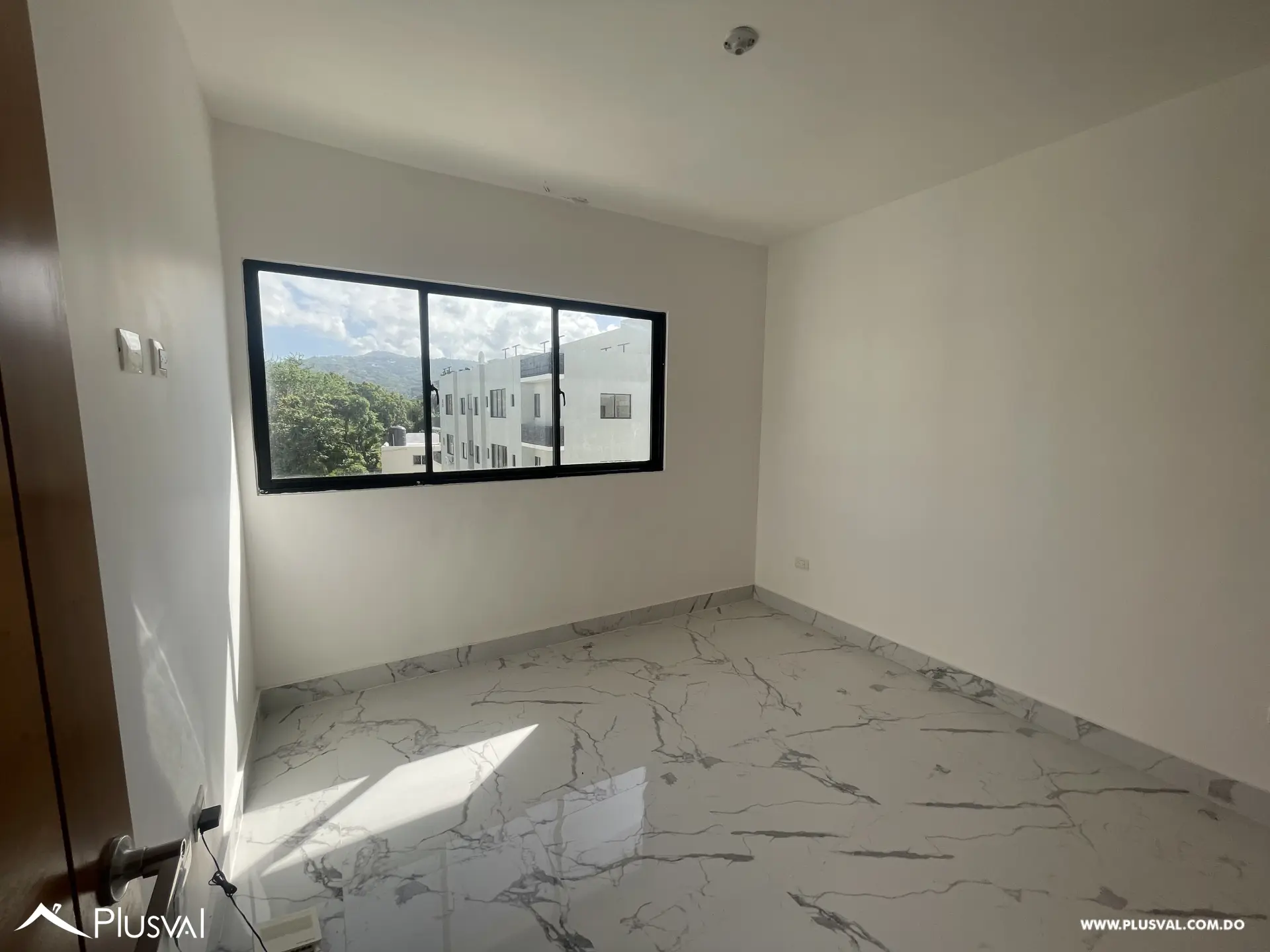 Apartamento tipo penthouse a la venta,  con terraza privada, en Gurabo, Santiago 523178