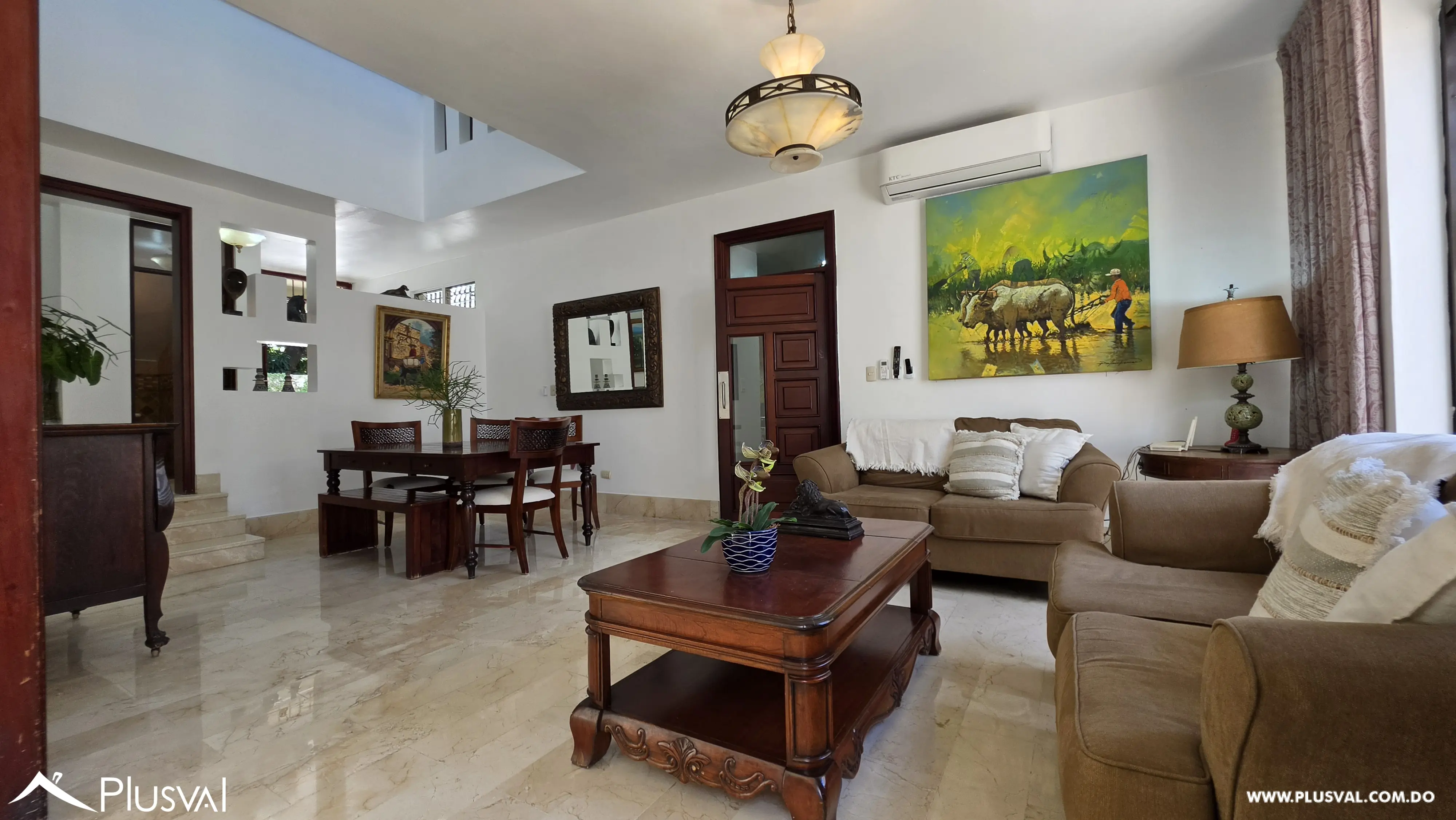 Buscas Espacio, Tranquilidad y Ubicación Céntrica: La Casa Ideal para tu Familia", La Esperilla 521312