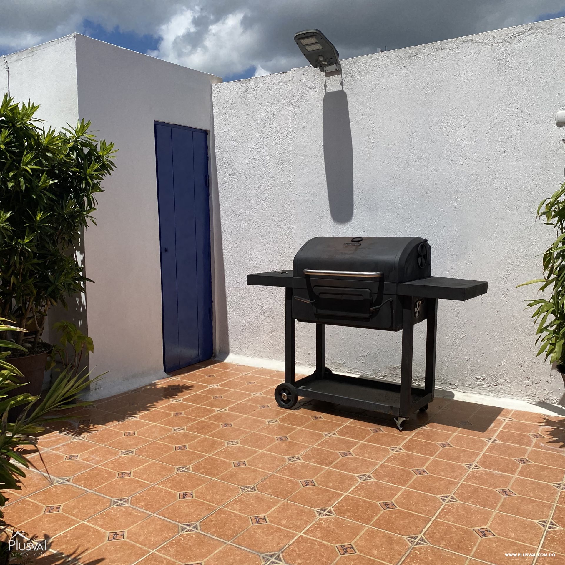 Amplio y fresco Apto clásico con Terraza Privada 366184