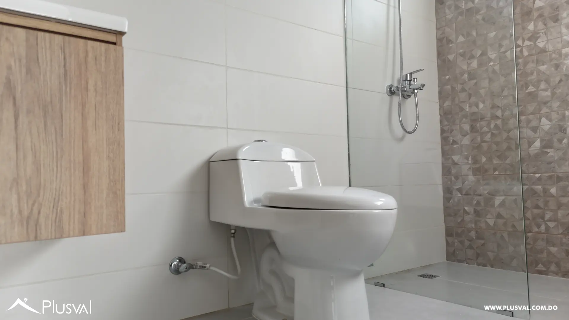 "Exclusivo apartamento con piscina: ¡Vive el lujo y la comodidad! 478482