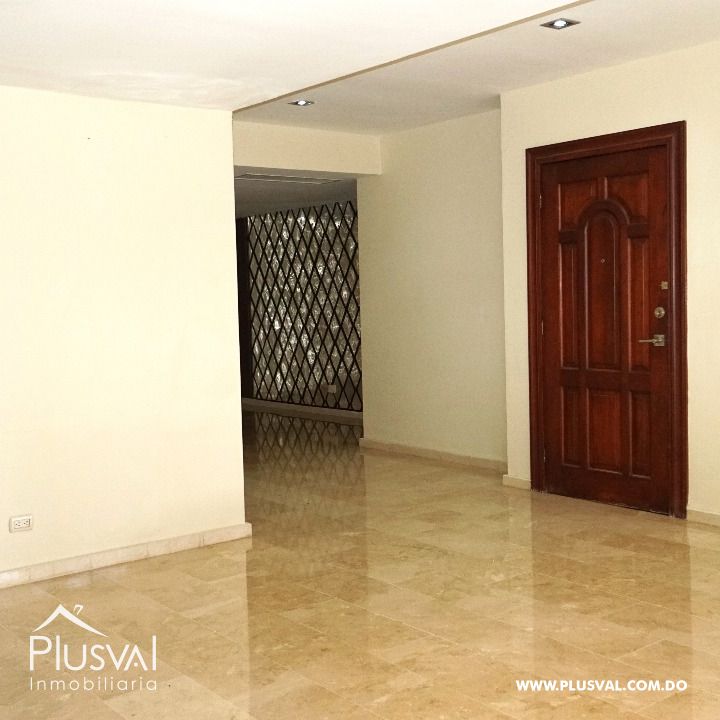 Alquiler de amplio apartamento en Serralles con terraza. 448730