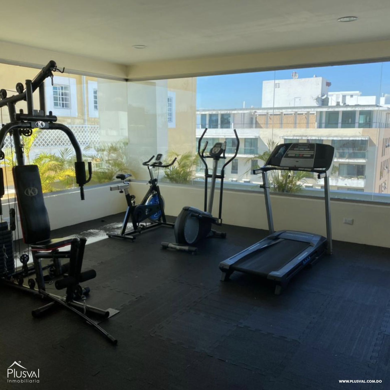 Moderno apartamento de 2 habitaciones + estudio ó 3 habitaciones en venta en Evaristo Morales 347173