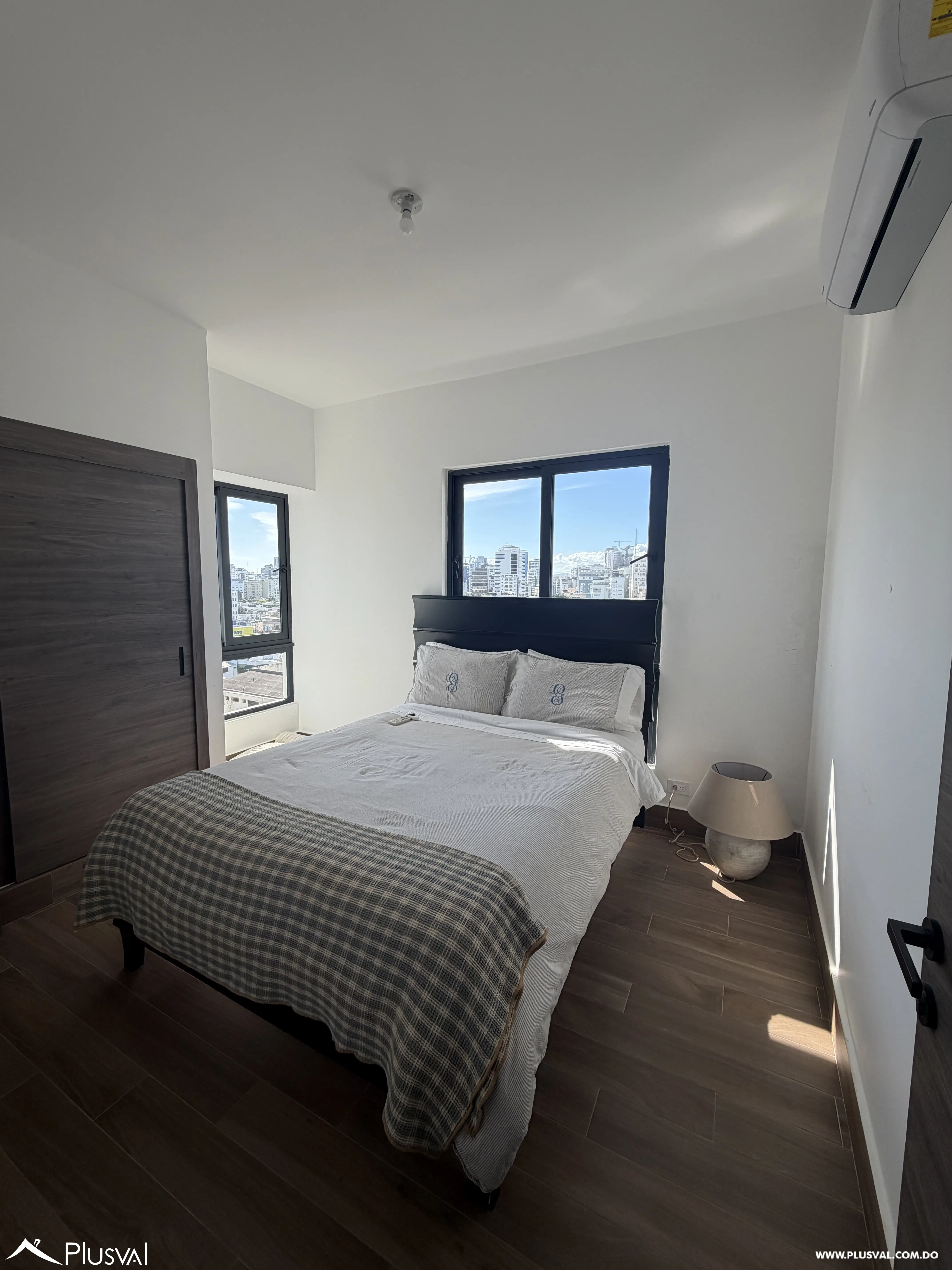 Naco | Piso Alto con Vistas | 2 Hab + 2.5 Baños 481093