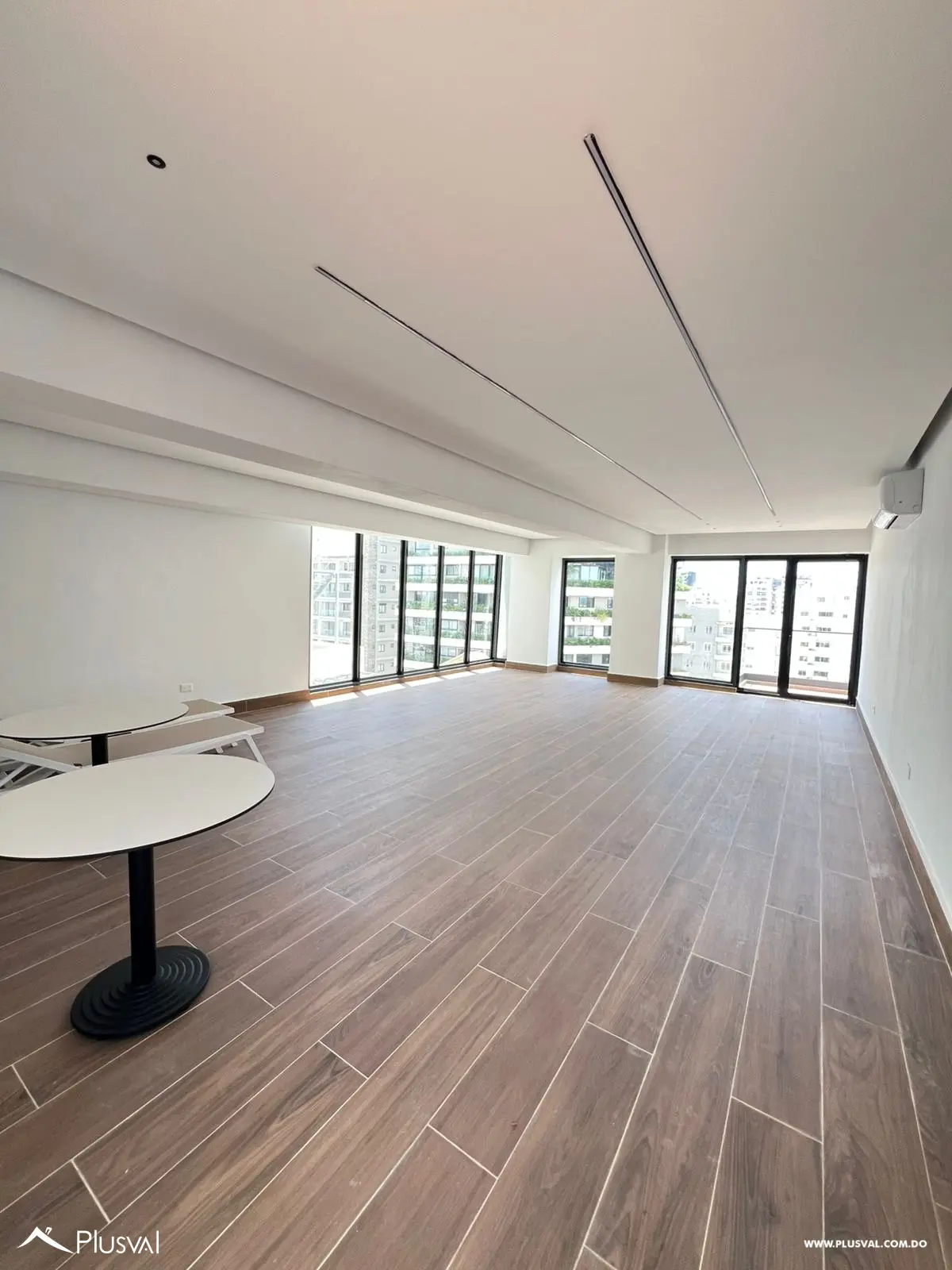 Apartamento con terraza en venta en Piantini 464942