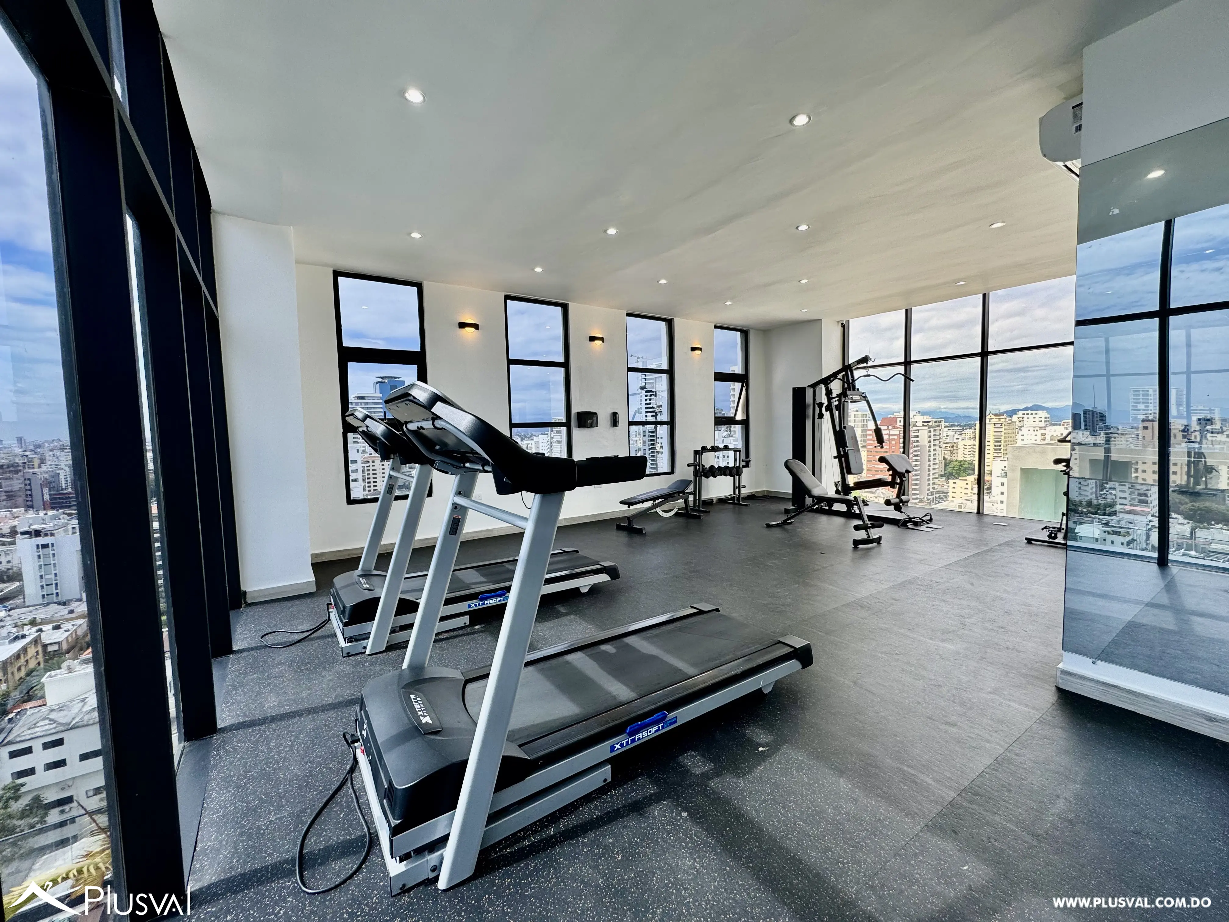 Alquilo Apto Vacio en una de las Mejores Zonas de Piantini 485941