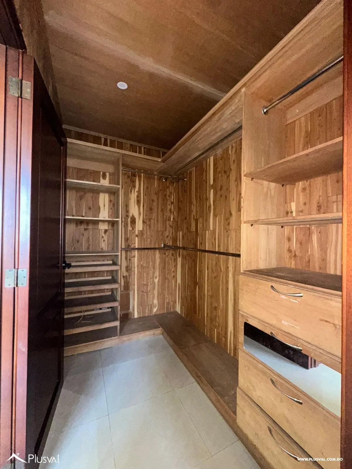 Amplio apartamento en la Esperilla 496334