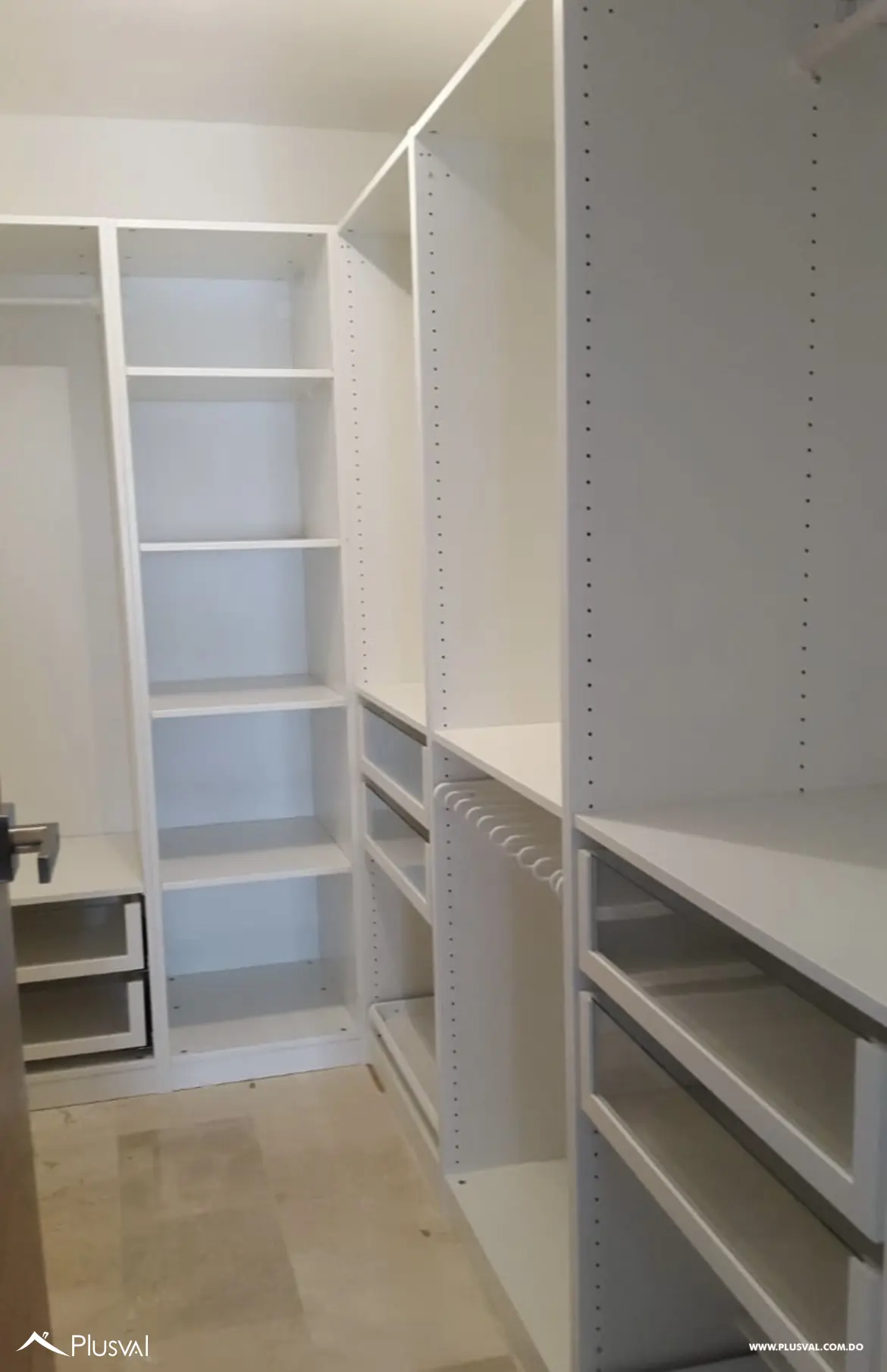 Apartamento moderno amueblado en Naco 497976