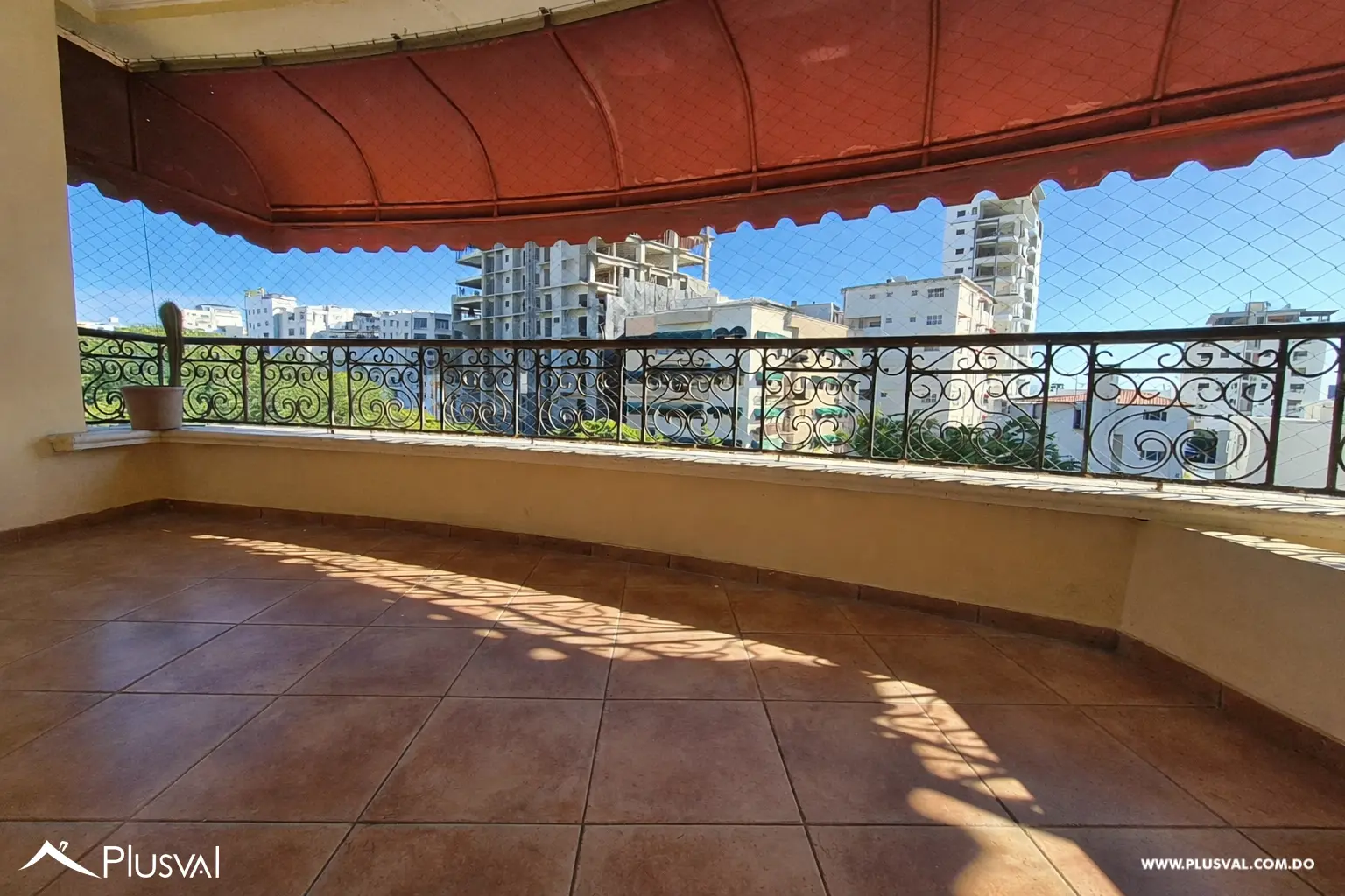 Apartamento tipo PentHouse de venta en Naco 483214