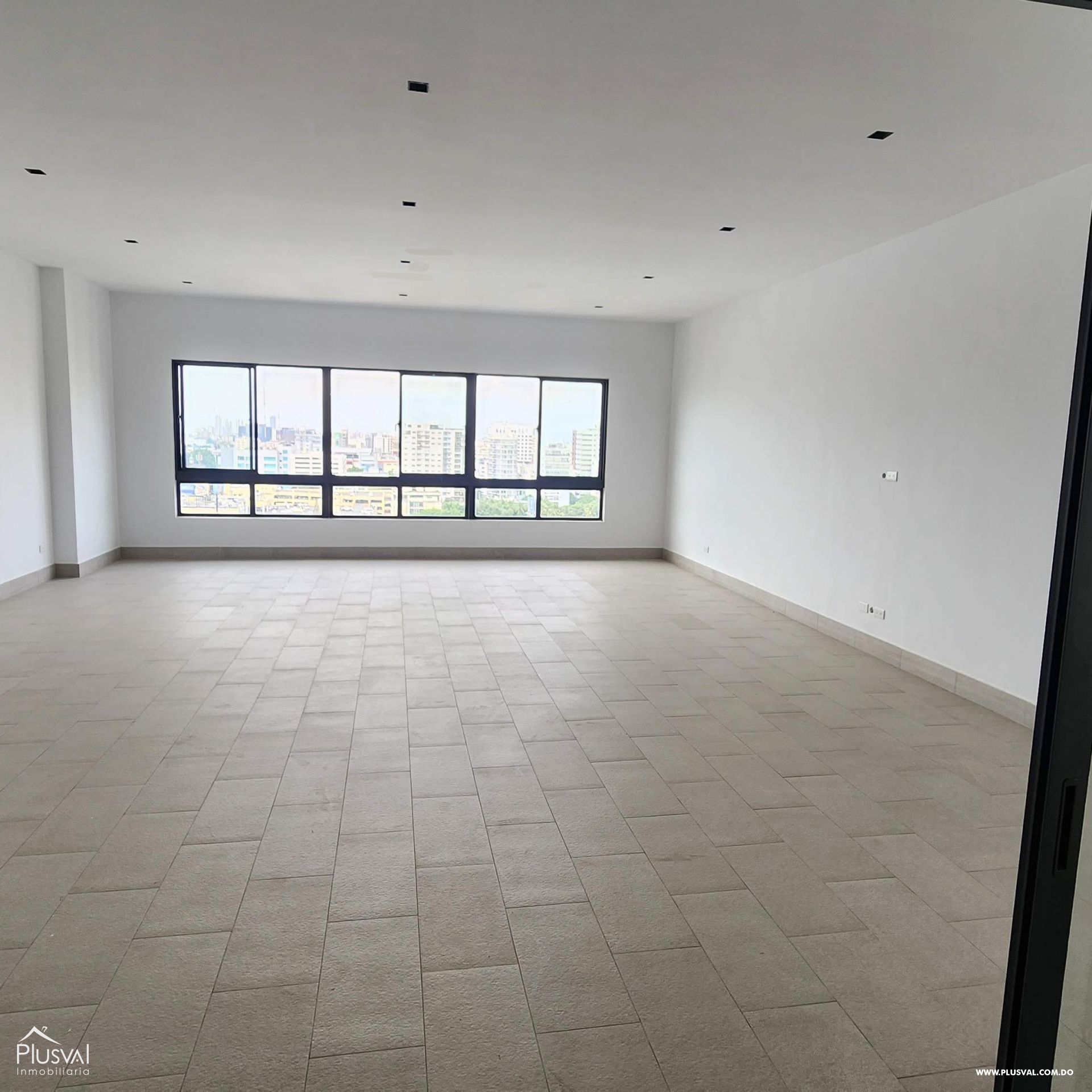 Apartamento piso alto con LB completa 383115