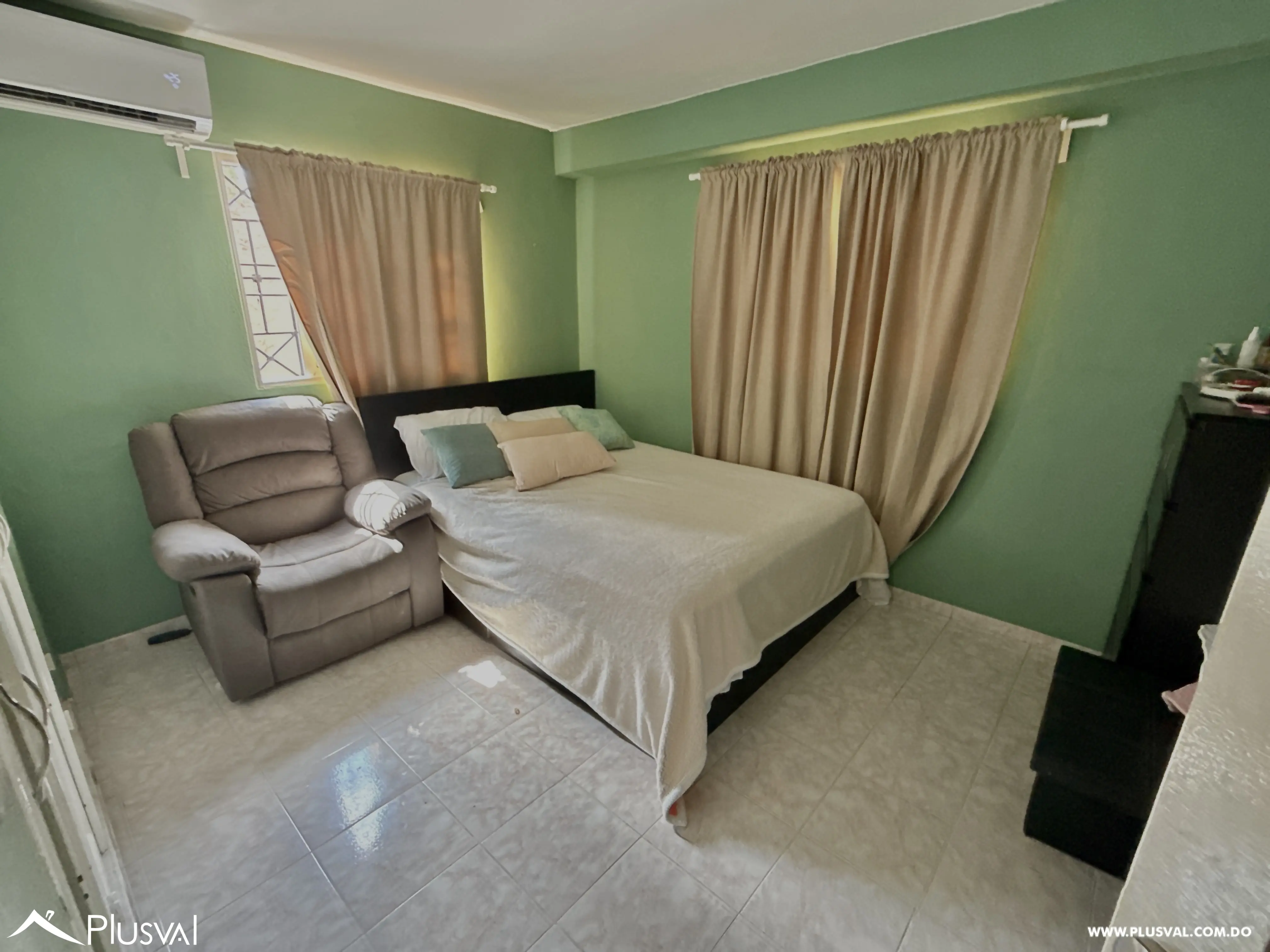 Venta Apartamento Económico de 3 Habitaciones en La Castellana 528662