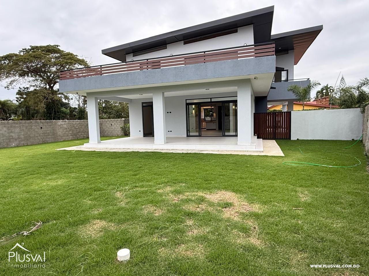 Casa en Alquiler Estreno de Lujo y Privacidad Total 486871