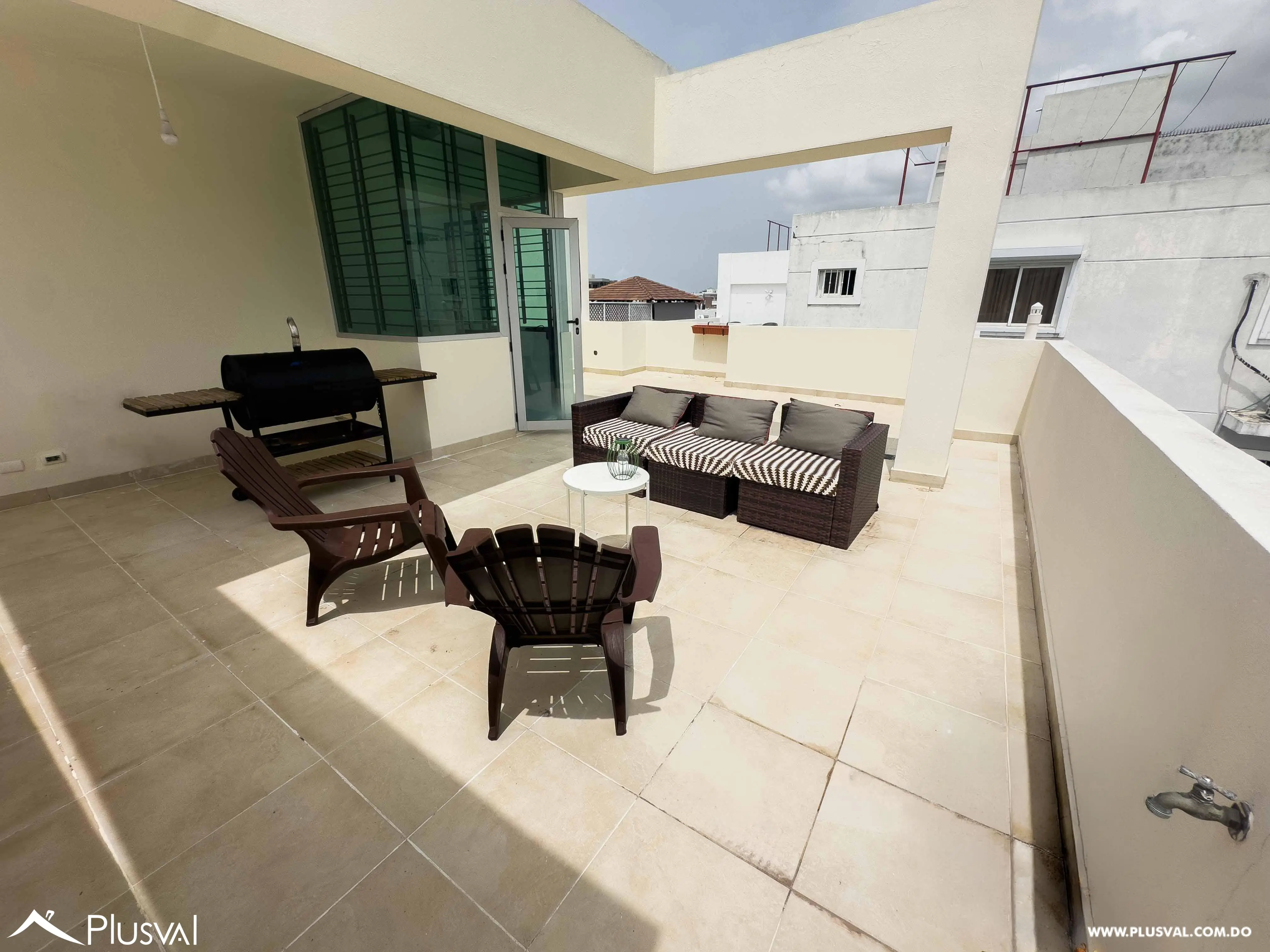 Apartamento de 3 habitaciones en el Millón 521830