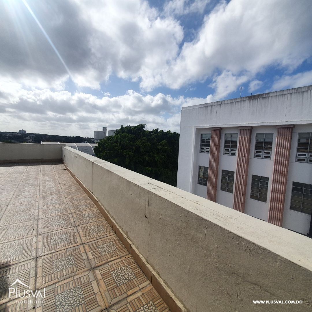 Edificio en venta en la Zona Colonial de 4 niveles 223533