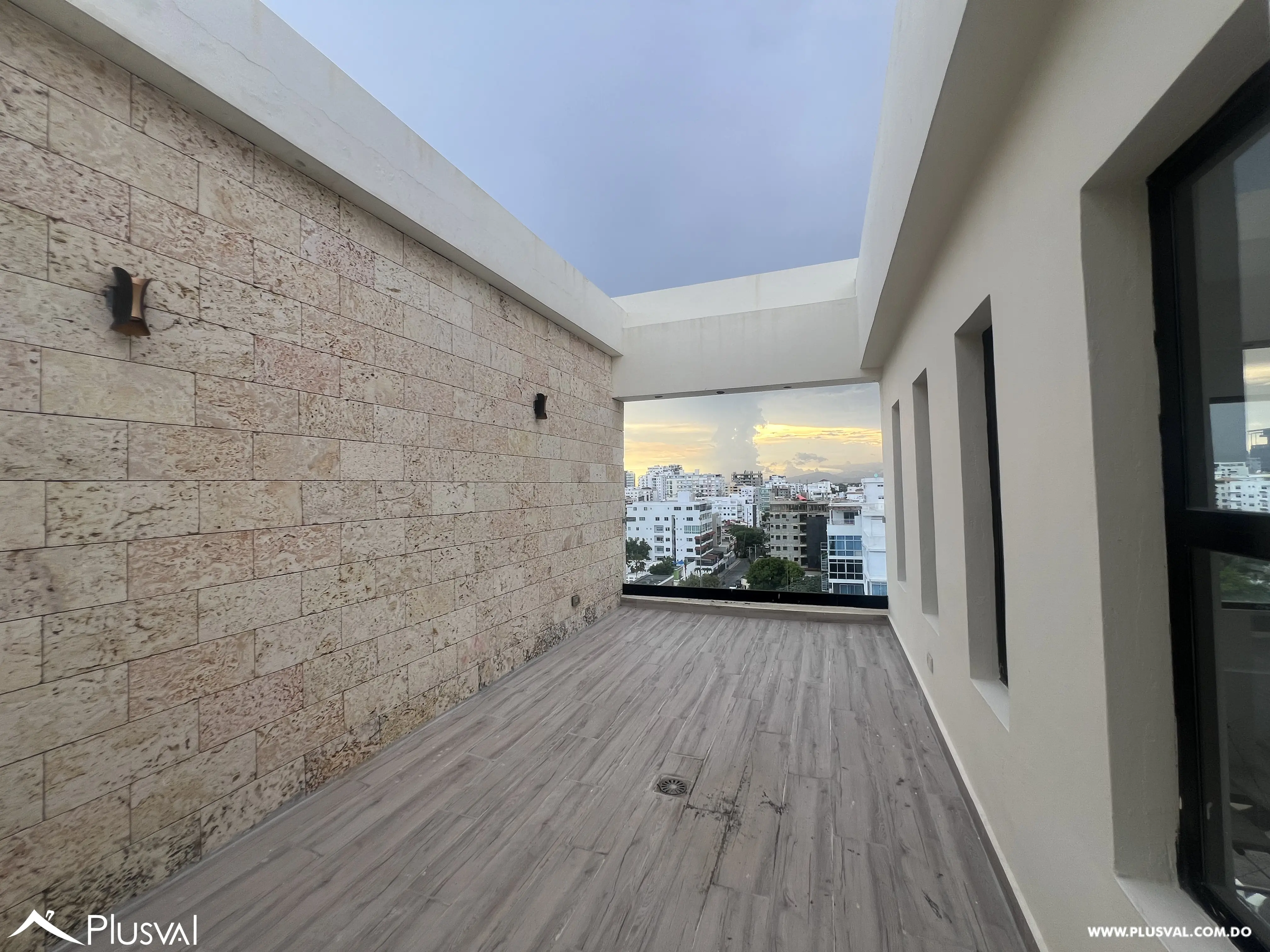 Espectacular penthouse en venta en Renacimiento 471274