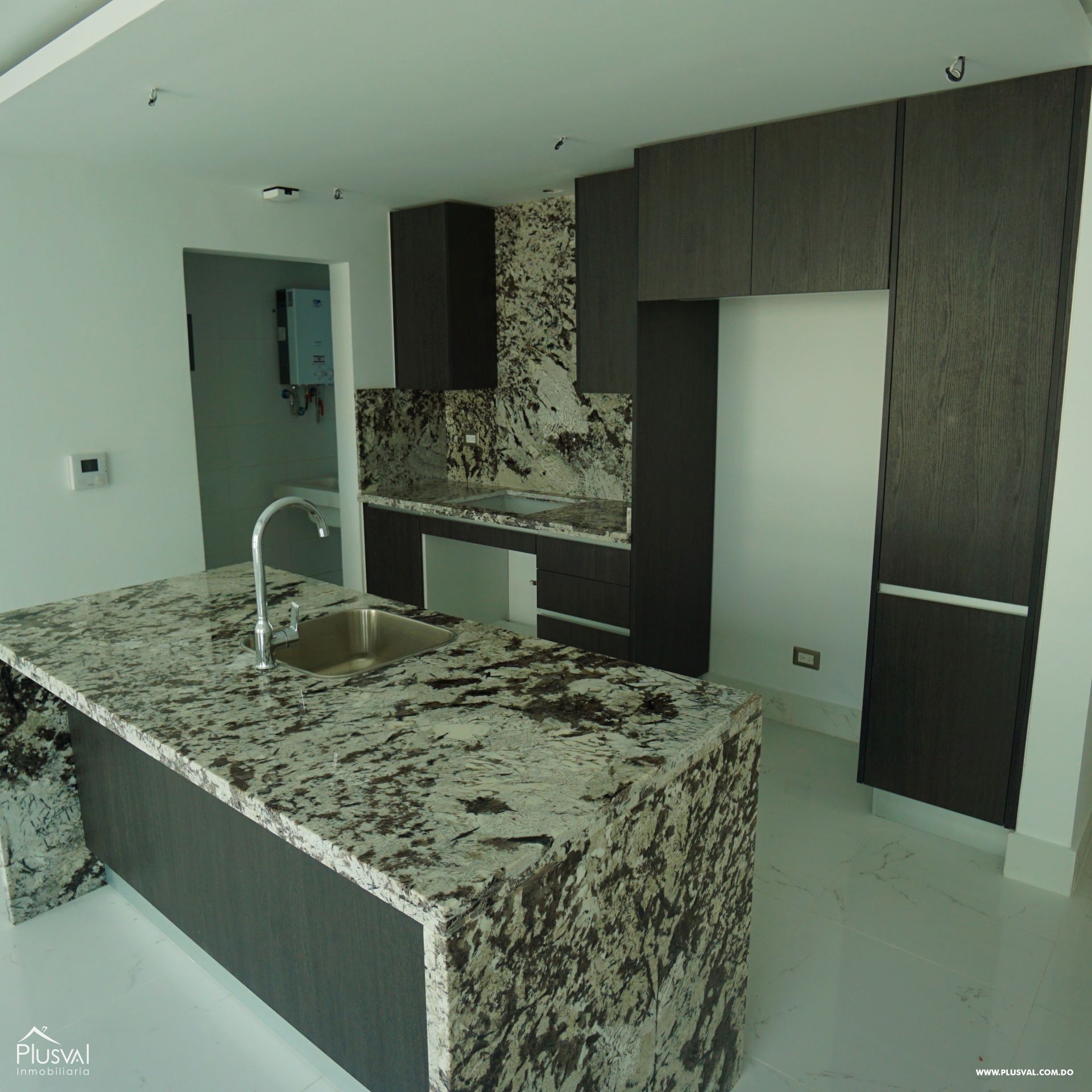 Apartamento en alquiler AMUEBLADO en Piantini 183070