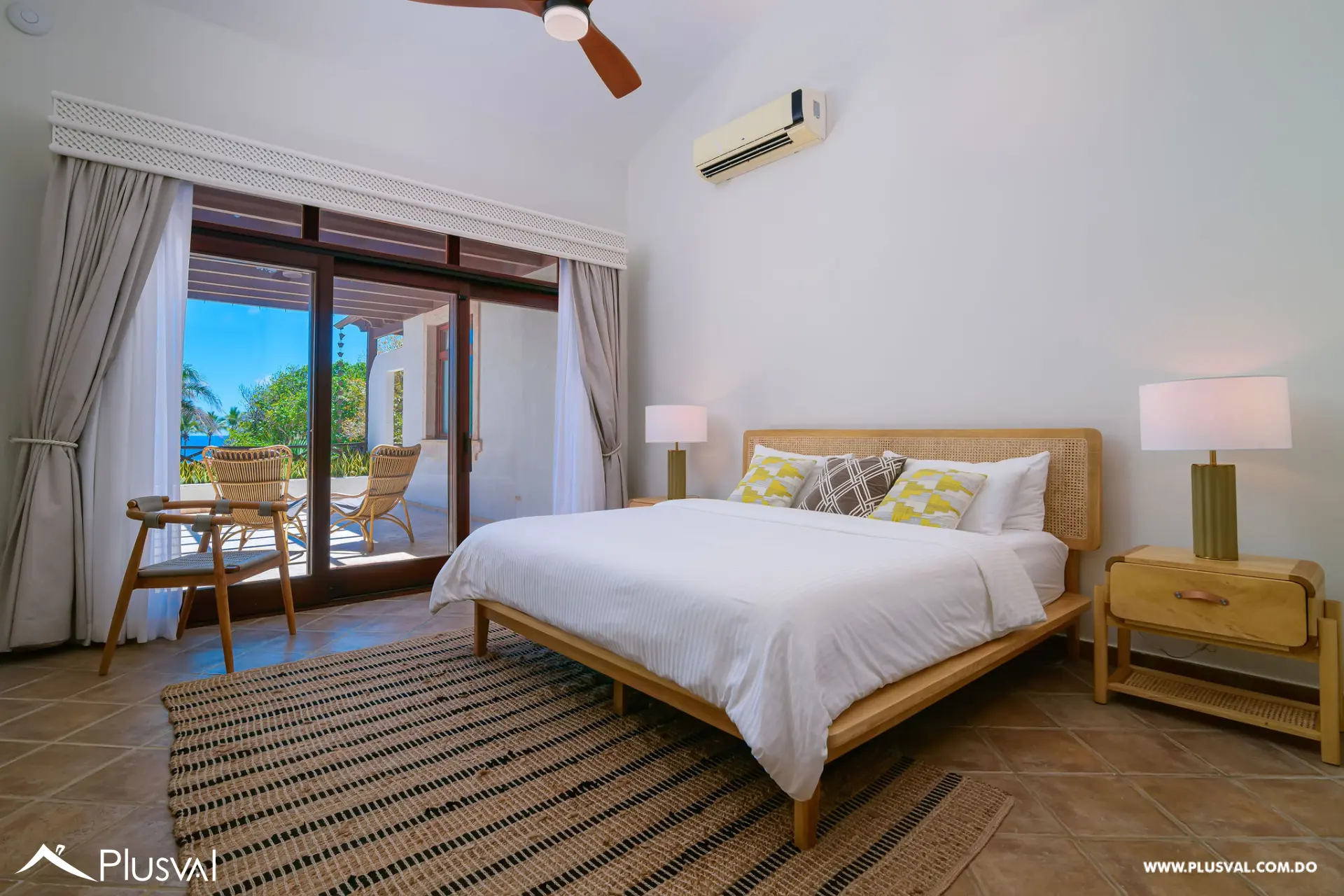 Preciosa Villa en venta. primera línea de playa en Cabrera. 476753